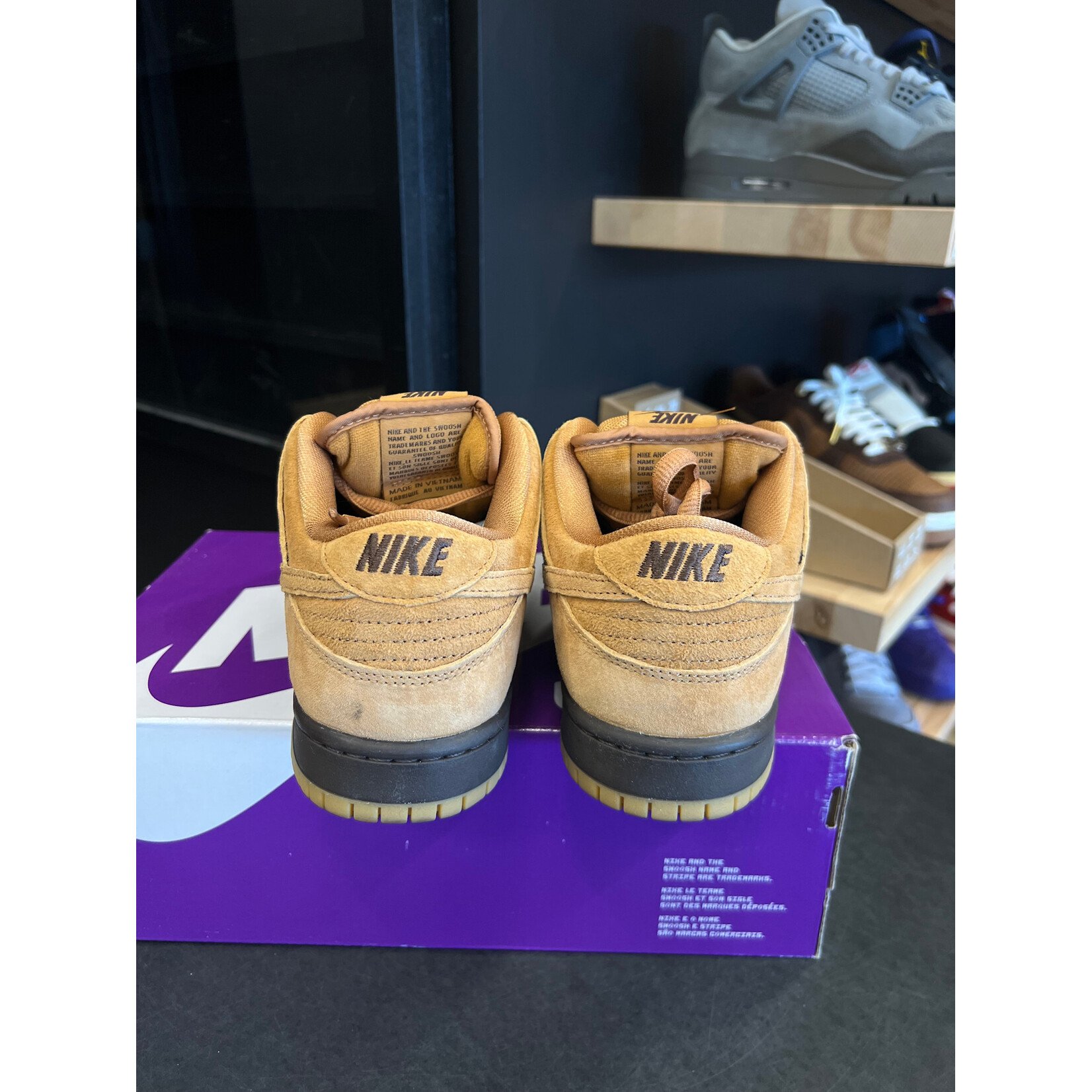 Nike Nike SB Dunk Low Wheat Size 8, PREOWNED