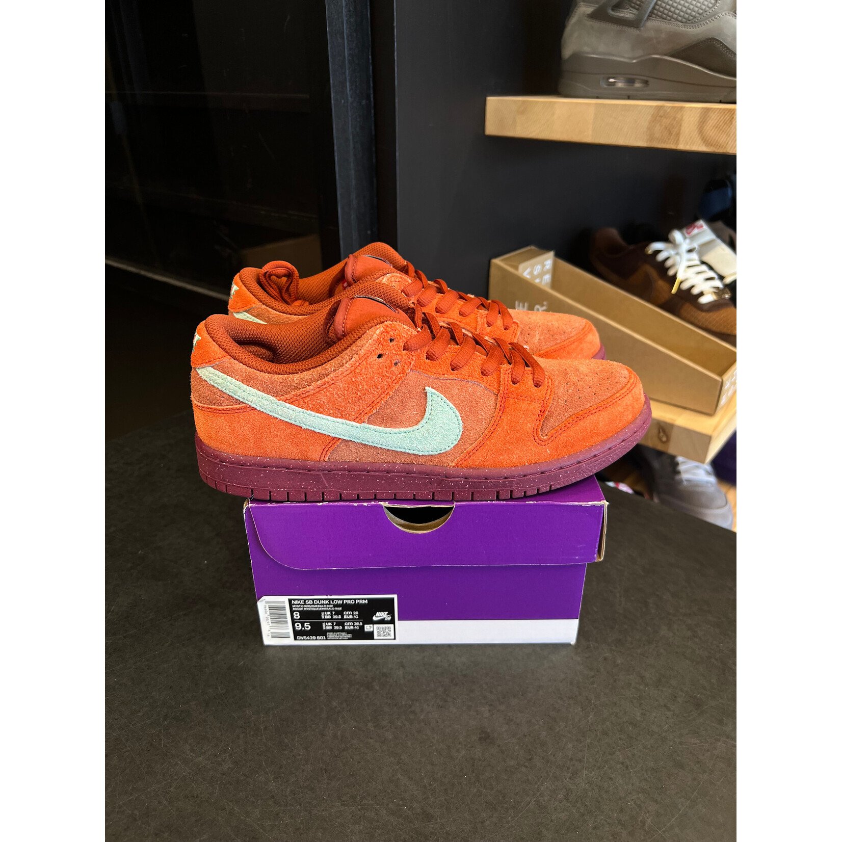Nike Nike SB Dunk Low Mystic Red Rosewood Size 8, PREOWNED