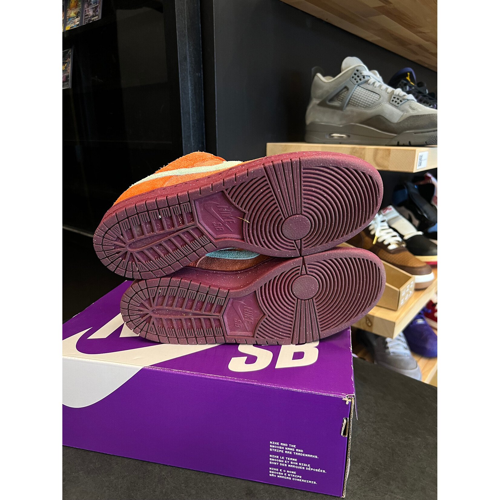 Nike Nike SB Dunk Low Mystic Red Rosewood Size 8, PREOWNED