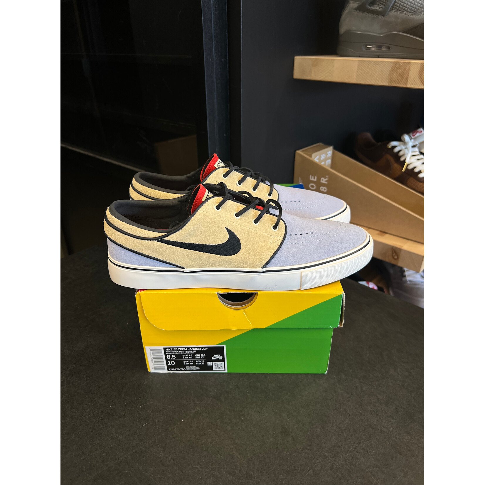 Nike Nike SB Zoom Stefan Janoski OG Alabaster Chili Red Size 8.5, PREOWNED