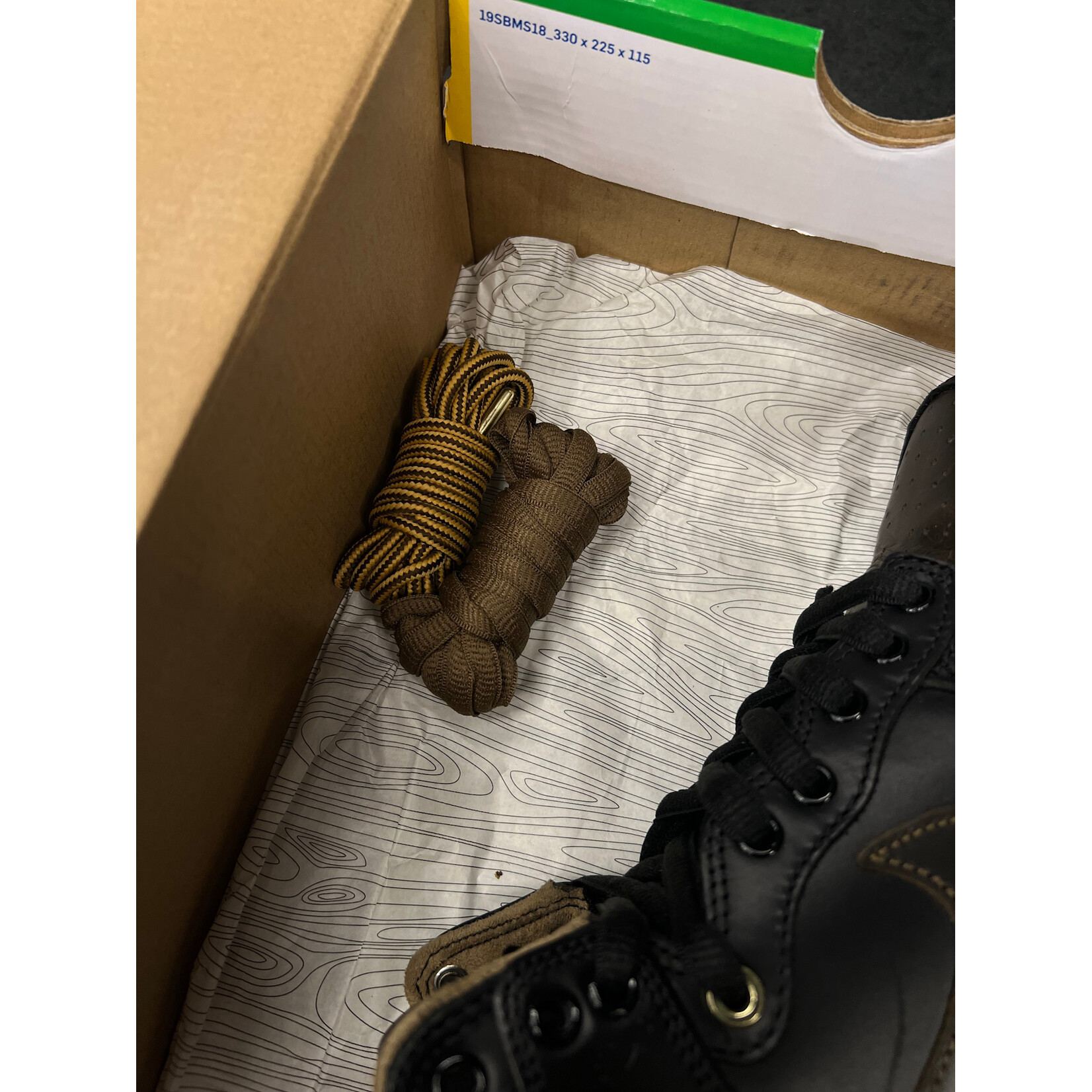 Nike Nike SB Dunk High Pawnshop Skate Co. Old Soul Size 8.5, PREOWNED