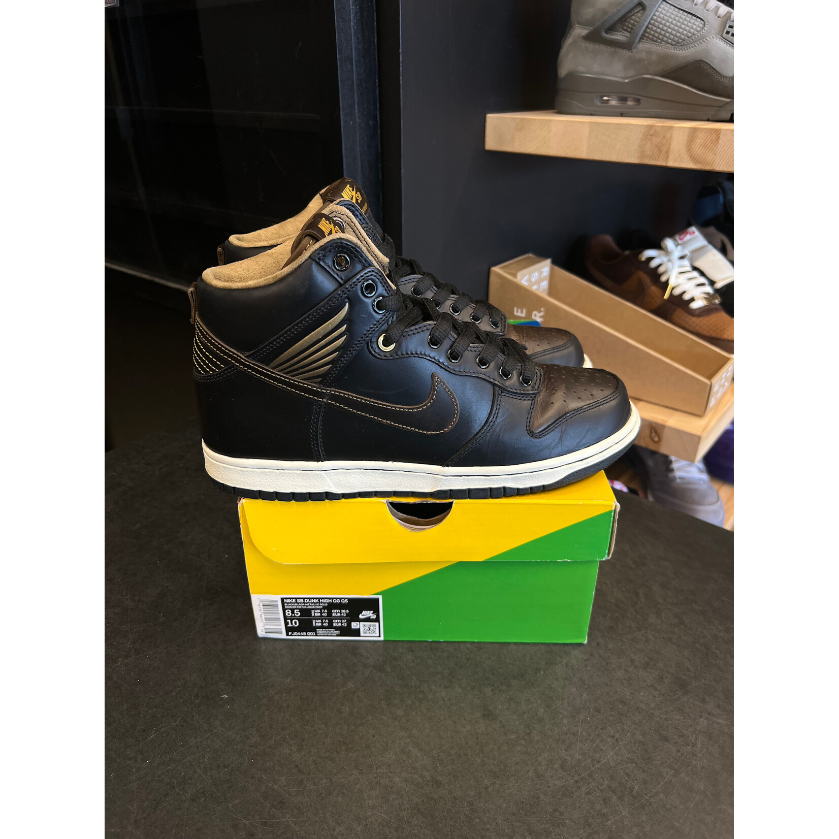 Nike Nike SB Dunk High Pawnshop Skate Co. Old Soul Size 8.5, PREOWNED