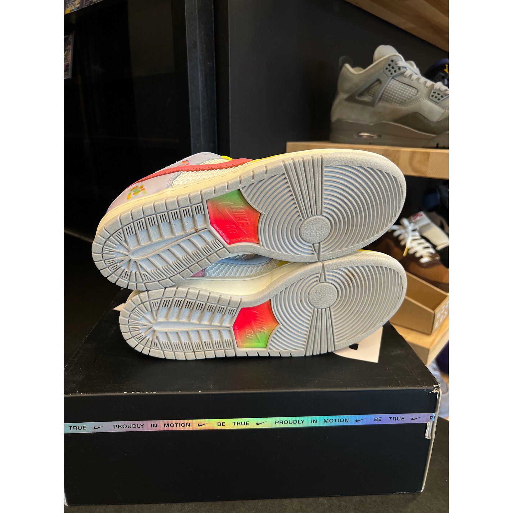 Nike Nike SB Dunk Low Pro Be True Xavier Schipani Size 8, PREOWNED