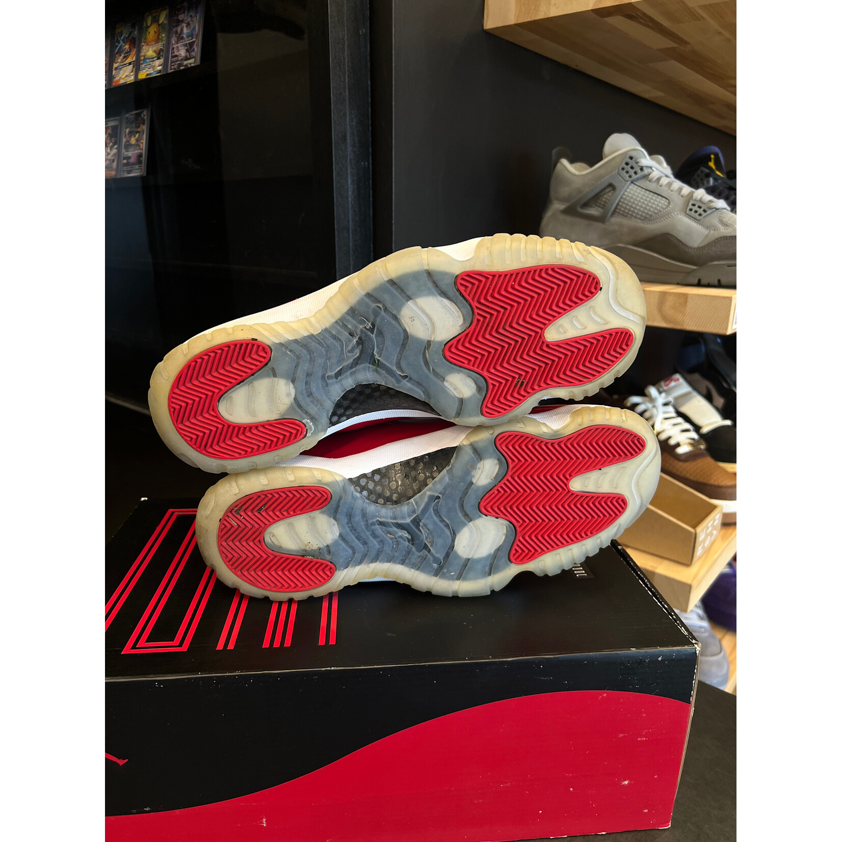 Jordan Jordan 11 Retro Win Like 96 Size 11, PREOWNED