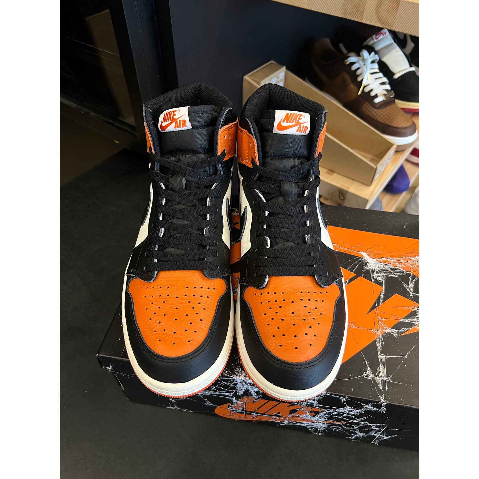 Jordan Jordan 1 Retro High OG Shattered Backboard (2025) Size 10, PREOWNED