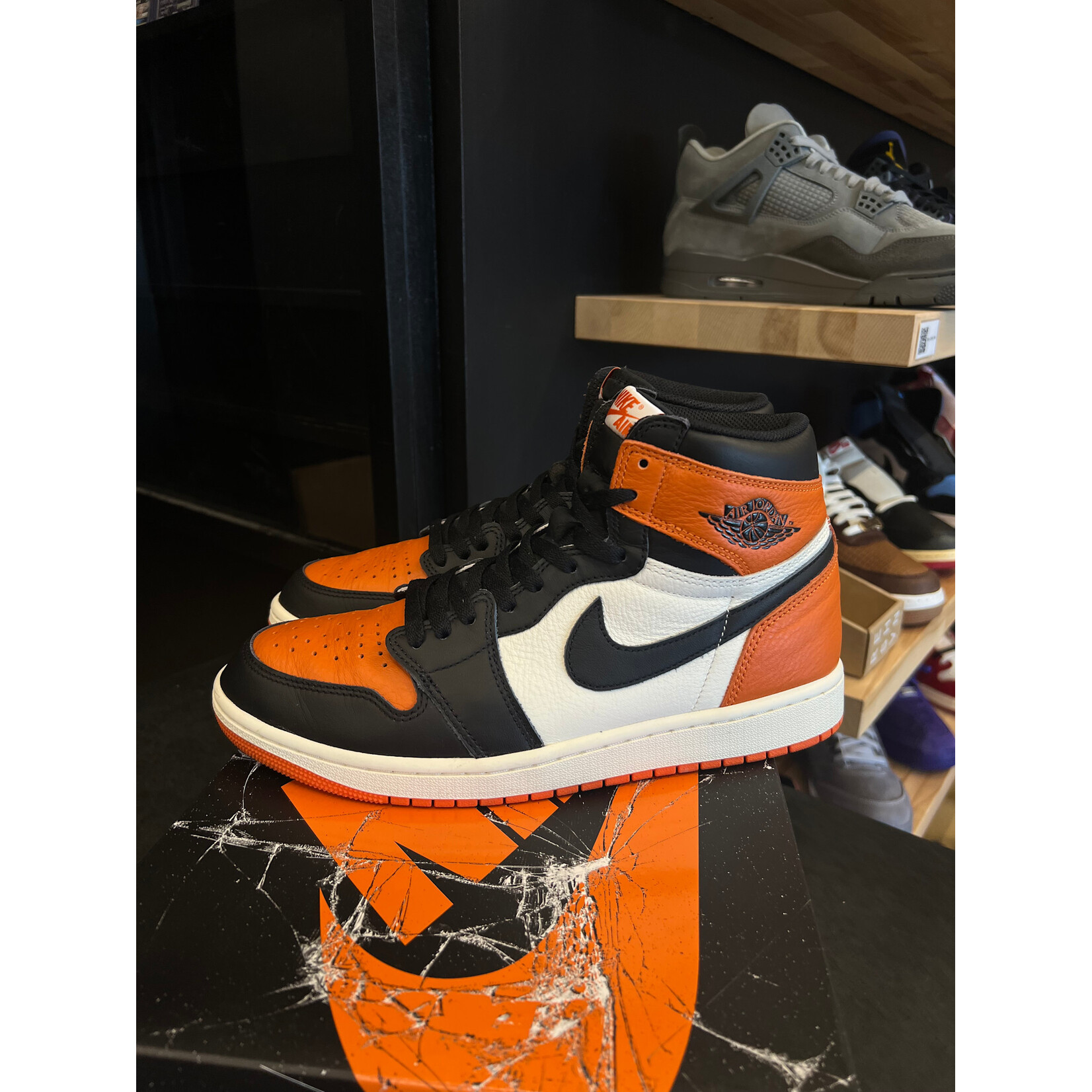 Jordan Jordan 1 Retro High OG Shattered Backboard (2025) Size 10, PREOWNED