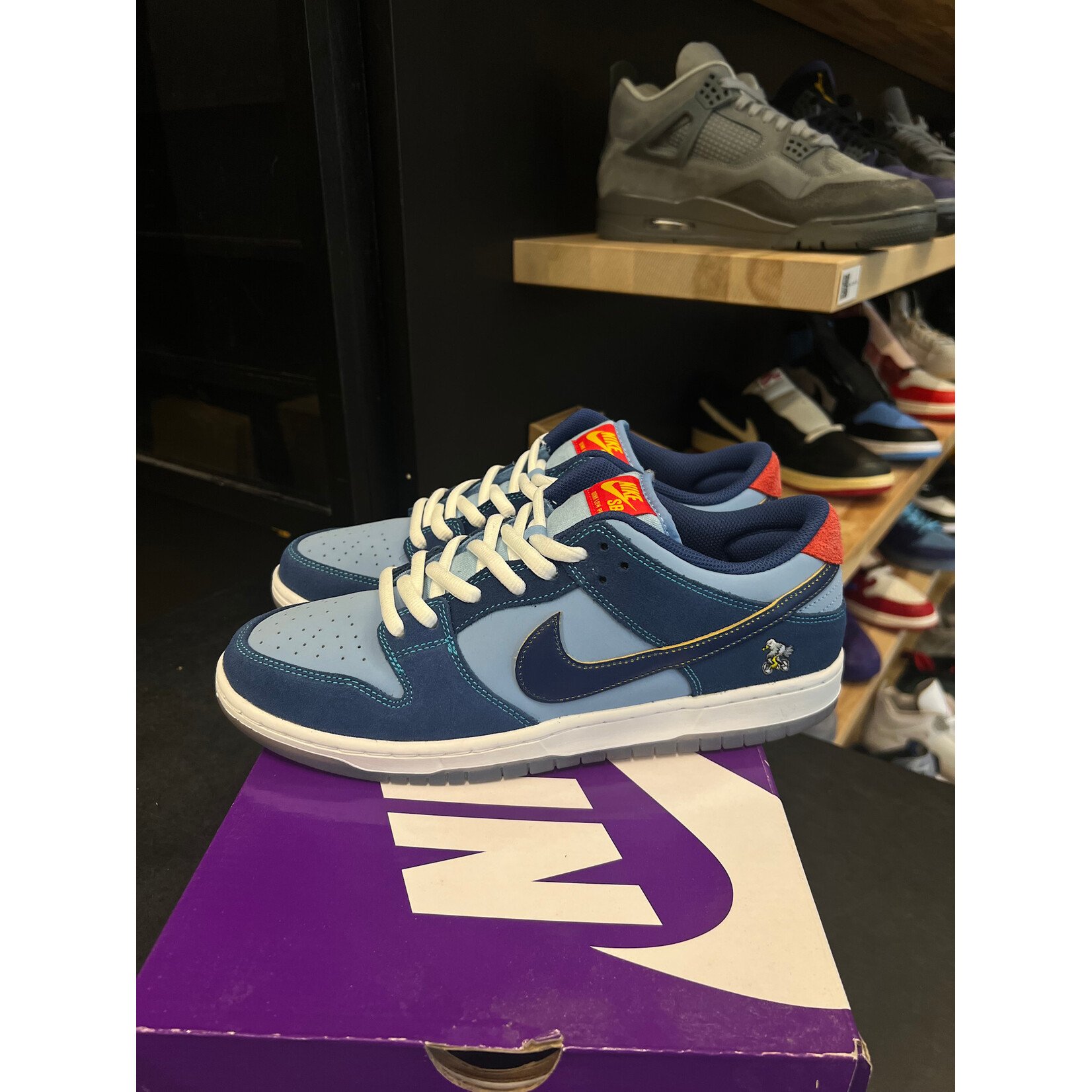 Nike Nike SB Dunk Low Pro Why So Sad? Size 10.5, PREOWNED
