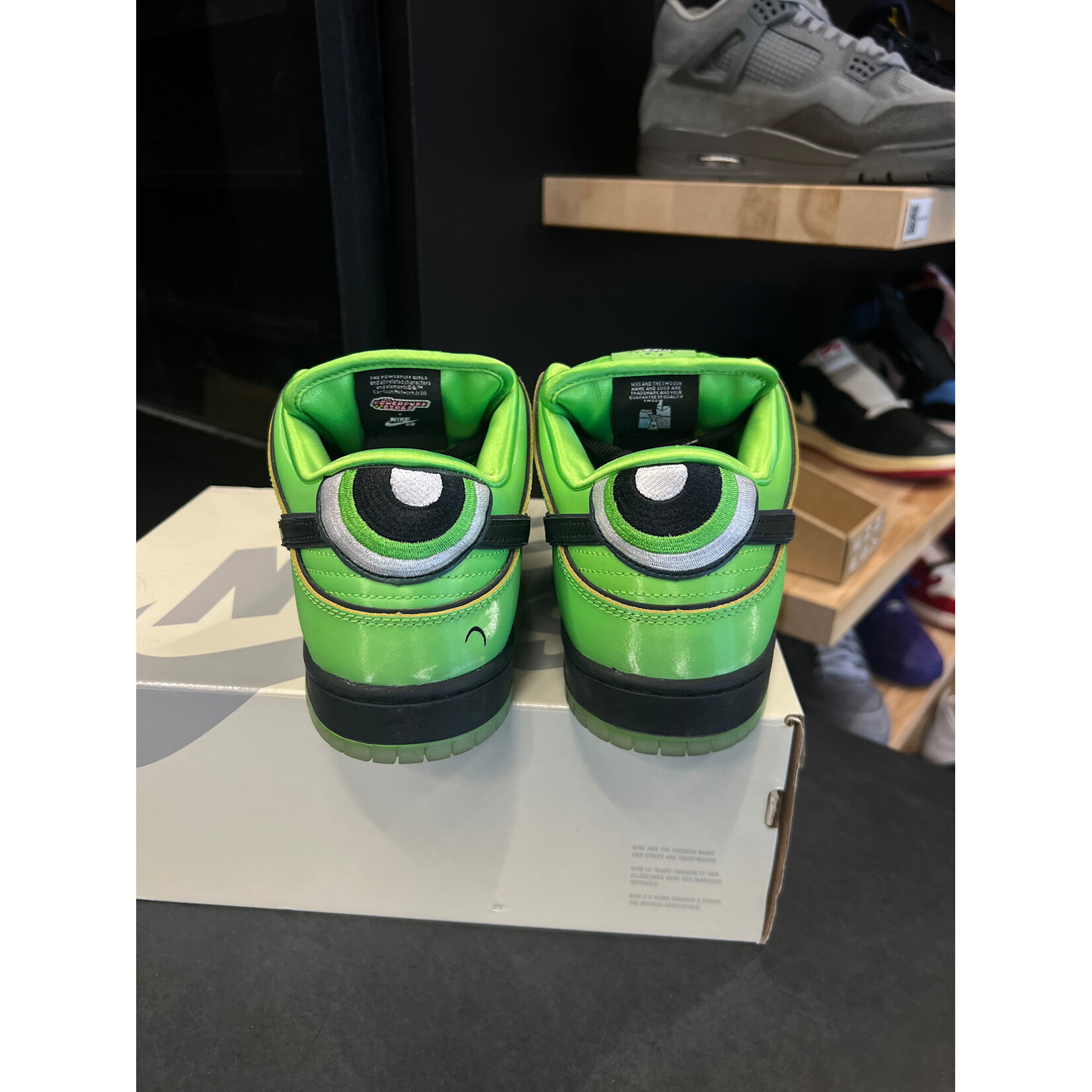 Nike Nike SB Dunk Low The Powerpuff Girls Buttercup Size 10, PREOWNED