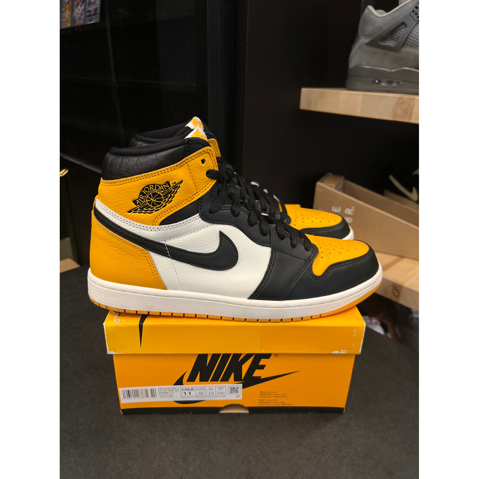 Jordan Jordan 1 Retro High OG Taxi Size 11, PREOWNED