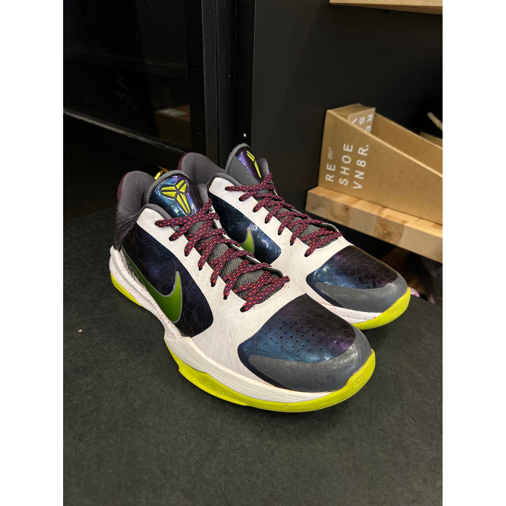 Nike Nike Kobe 5 Joker (Chaos) Size 10, PREOWNED