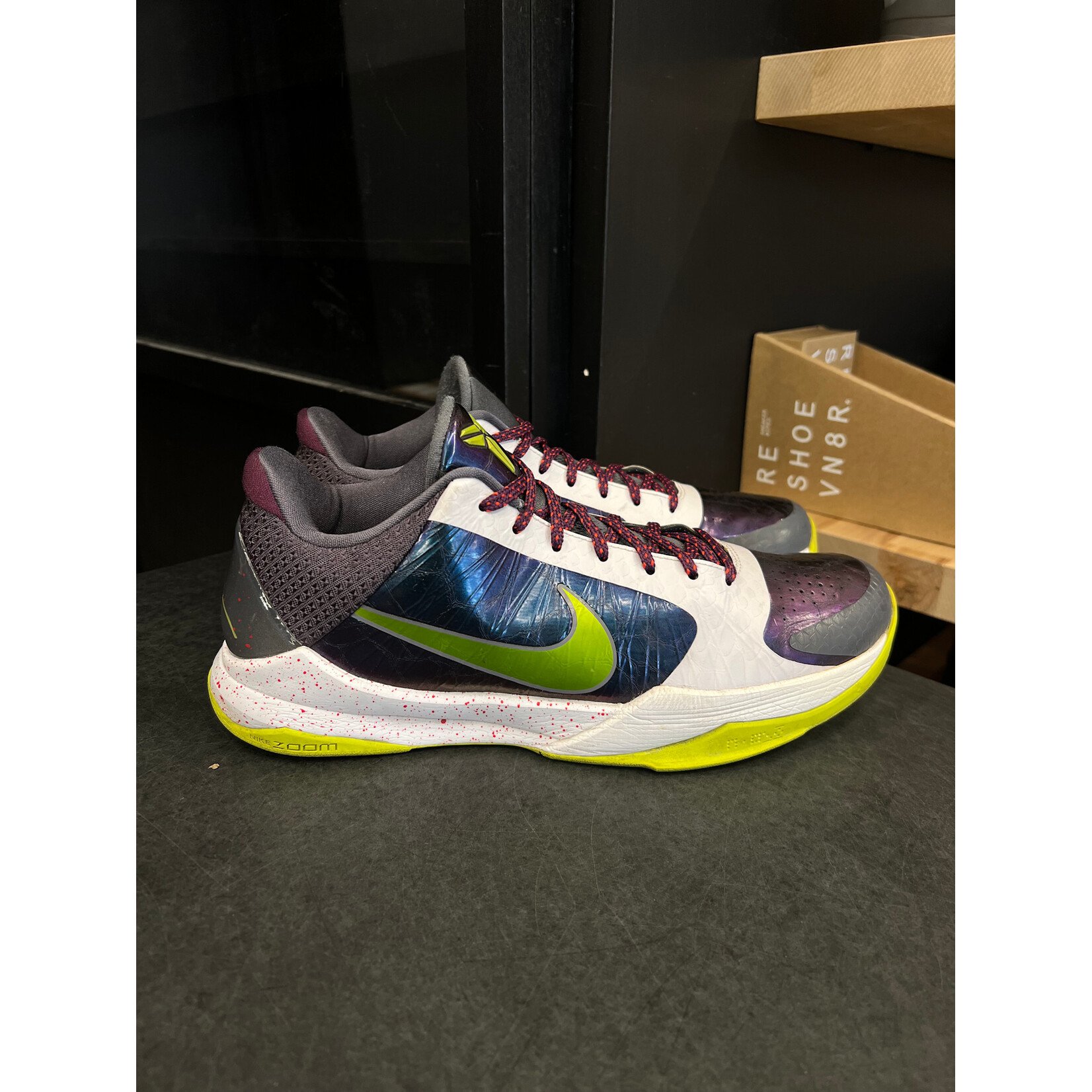Nike Nike Kobe 5 Joker (Chaos) Size 10, PREOWNED