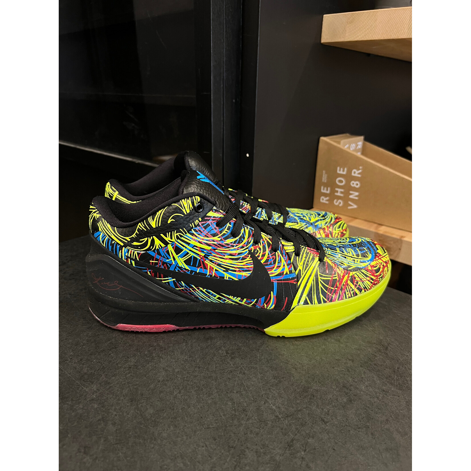 Nike Nike Kobe 4 Protro Wizenard Size 10.5, PREOWNED