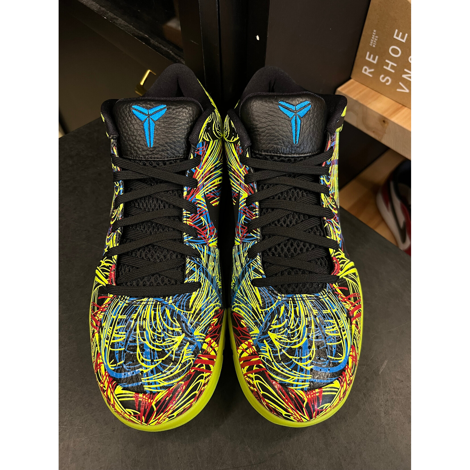 Nike Nike Kobe 4 Protro Wizenard Size 10.5, PREOWNED