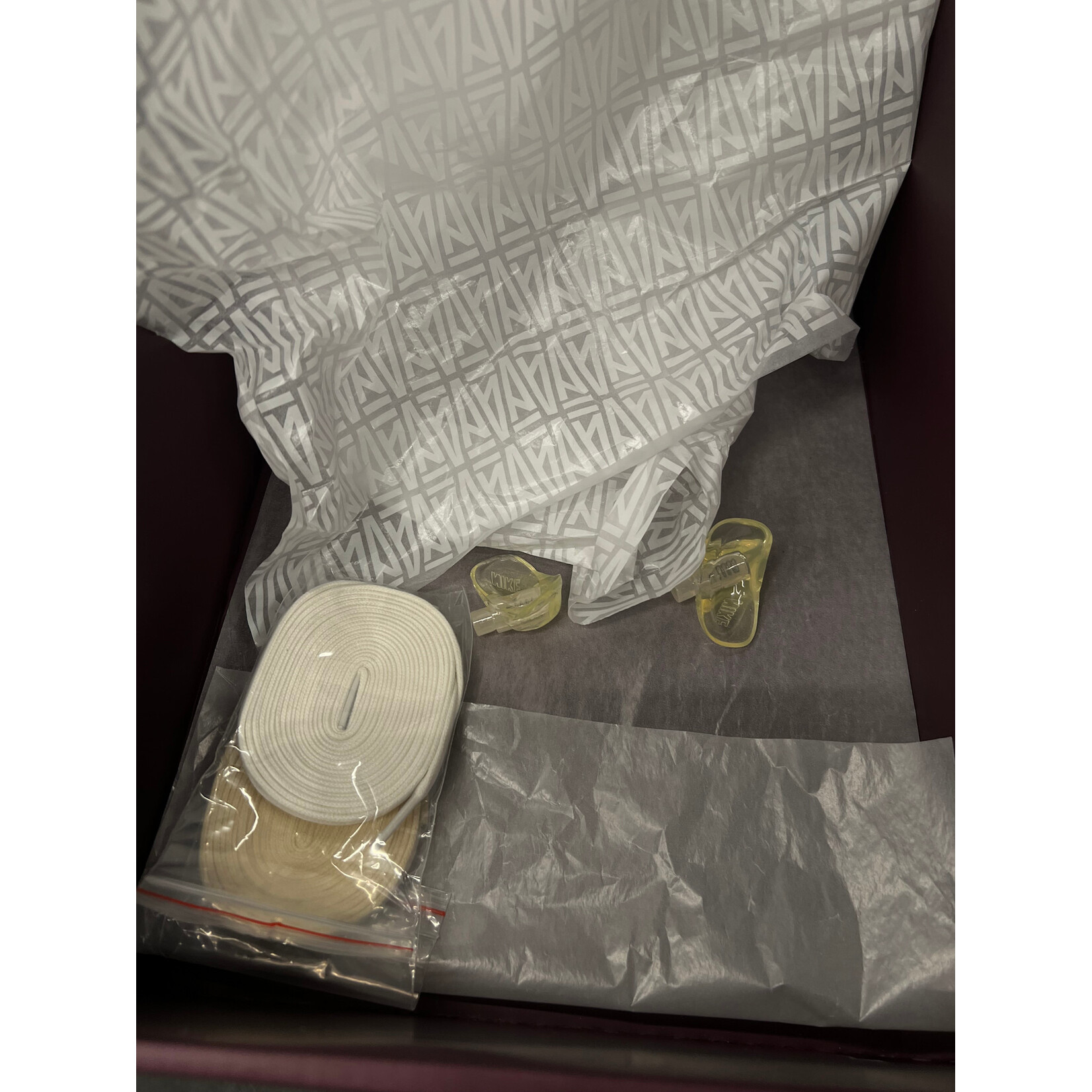 Jordan Jordan 5 Retro A Ma Maniére Dusk Size 9.5, PREOWNED