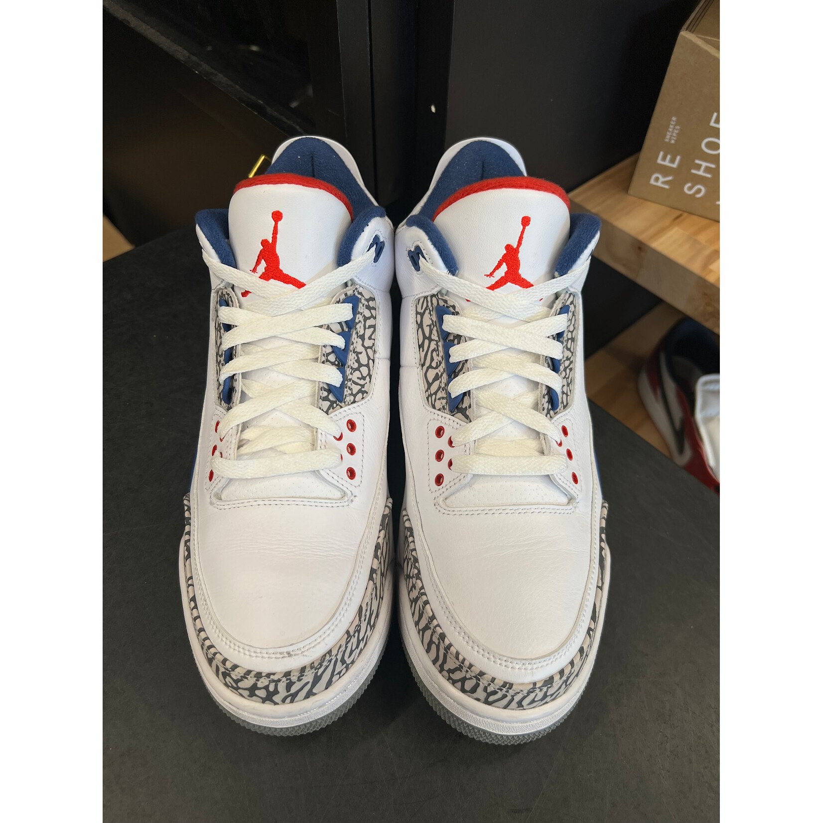 Jordan Jordan 3 Retro True Blue (2016) Size 9.5, PREOWNED