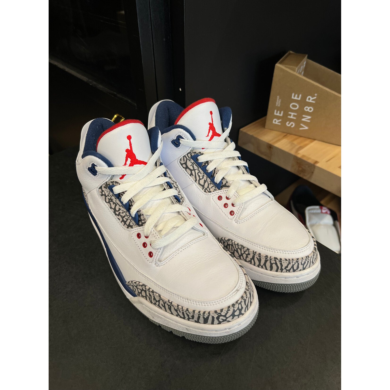 Jordan Jordan 3 Retro True Blue (2016) Size 9.5, PREOWNED