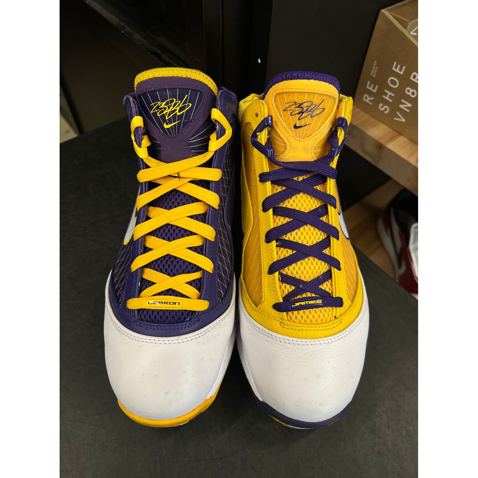 Nike Nike LeBron 7 Media Day Size 10, PREOWNED