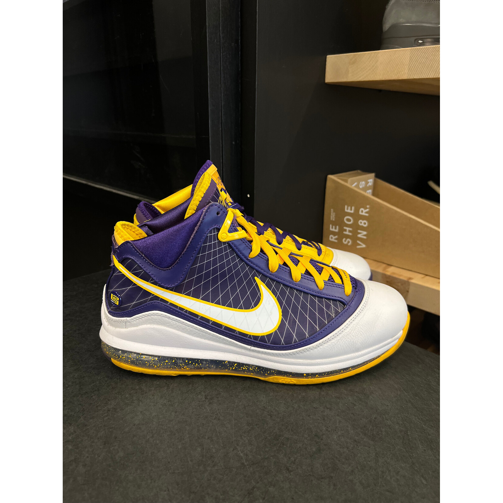 Nike Nike LeBron 7 Media Day Size 10, PREOWNED