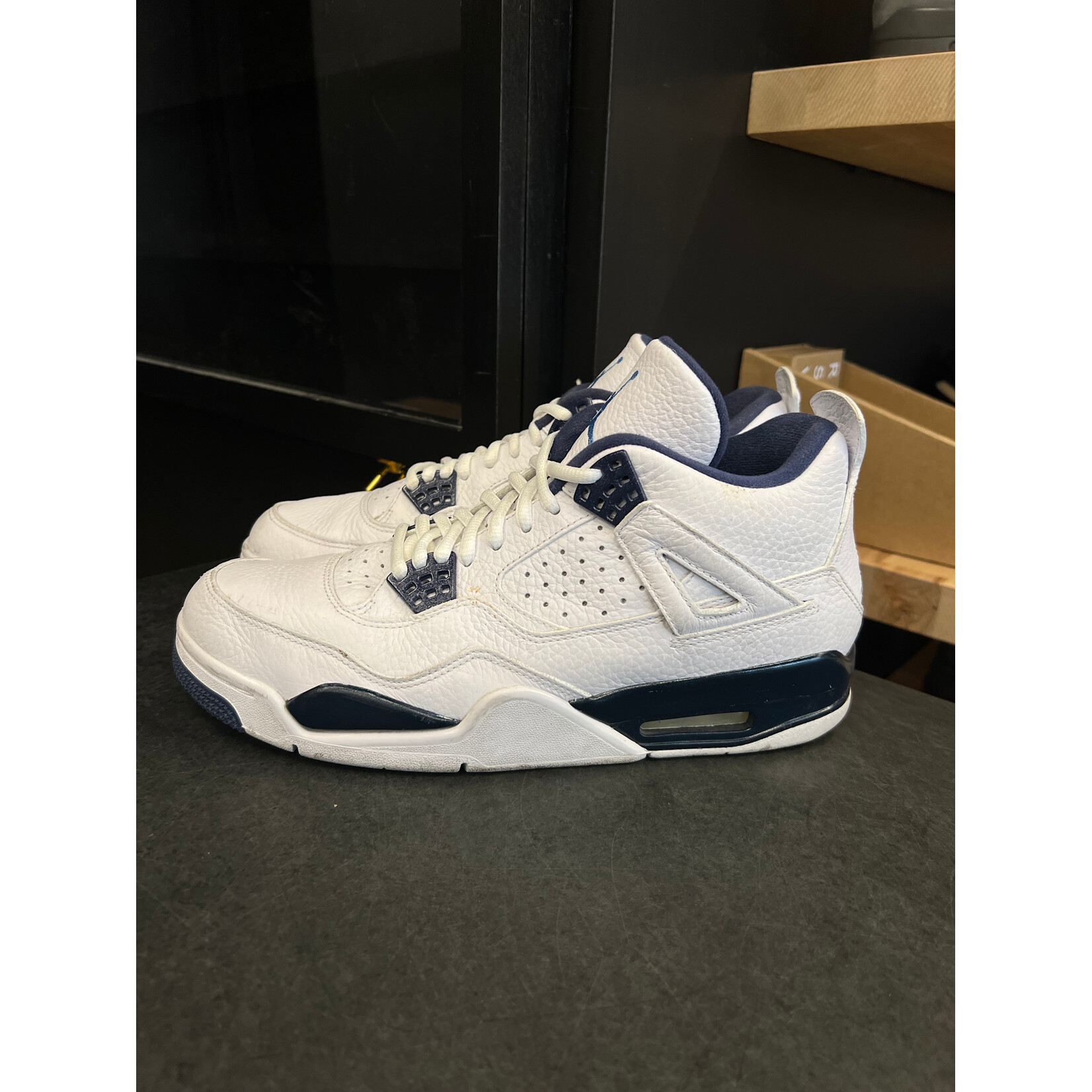 Jordan Jordan 4 Retro Columbia (2015) Size 9.5, PREOWNED