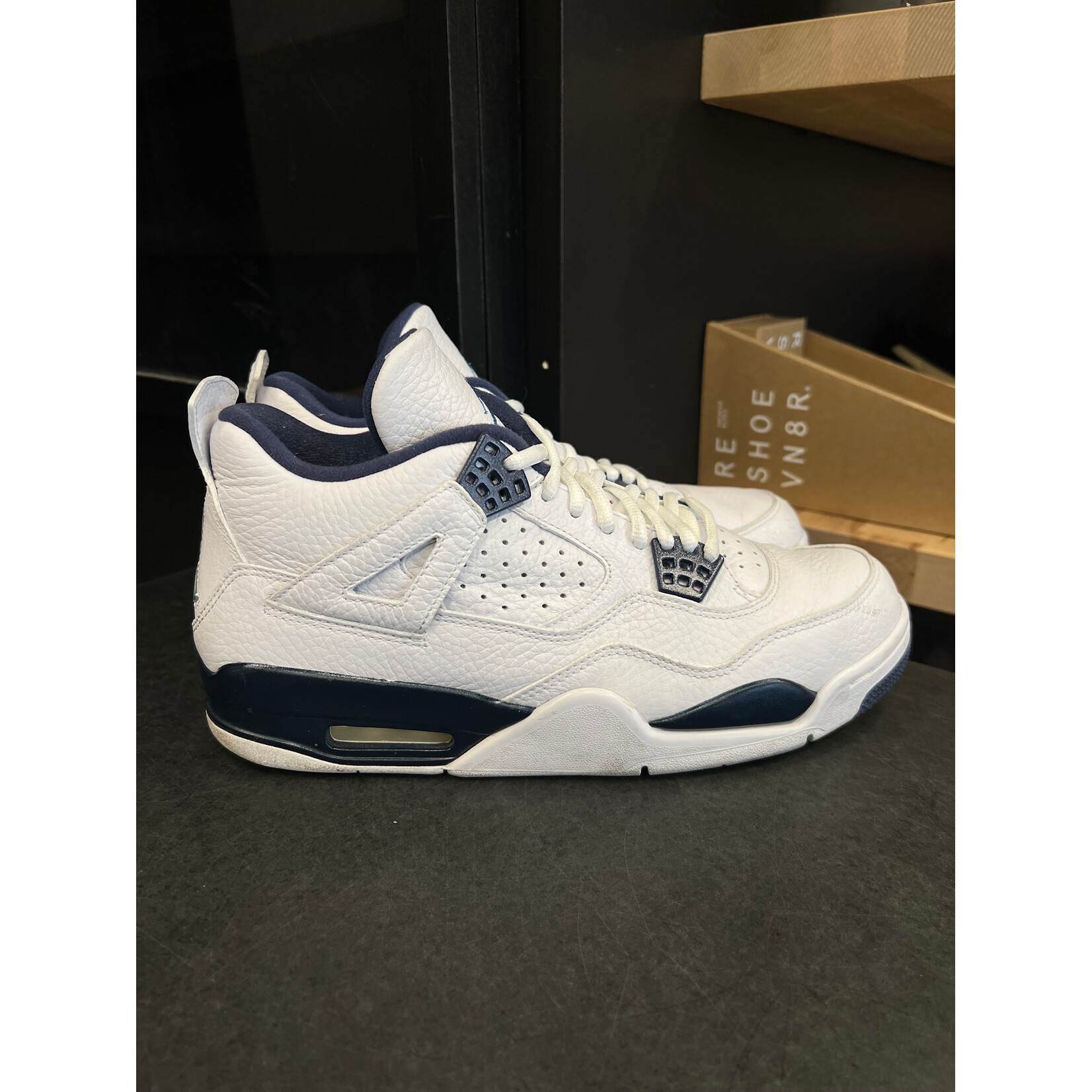 Jordan Jordan 4 Retro Columbia (2015) Size 9.5, PREOWNED