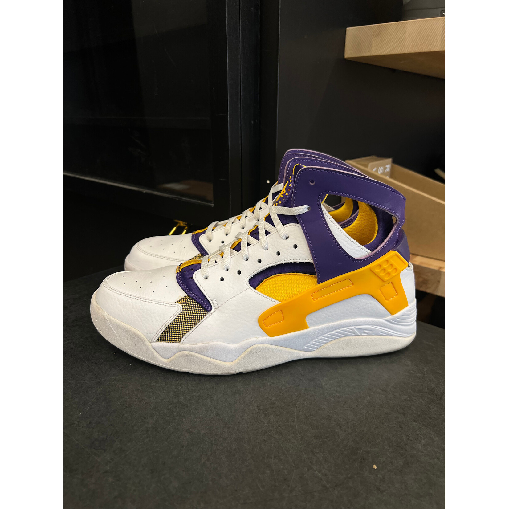 Nike Nike Air Flight Huarache Lakers Size 10, PREOWNED