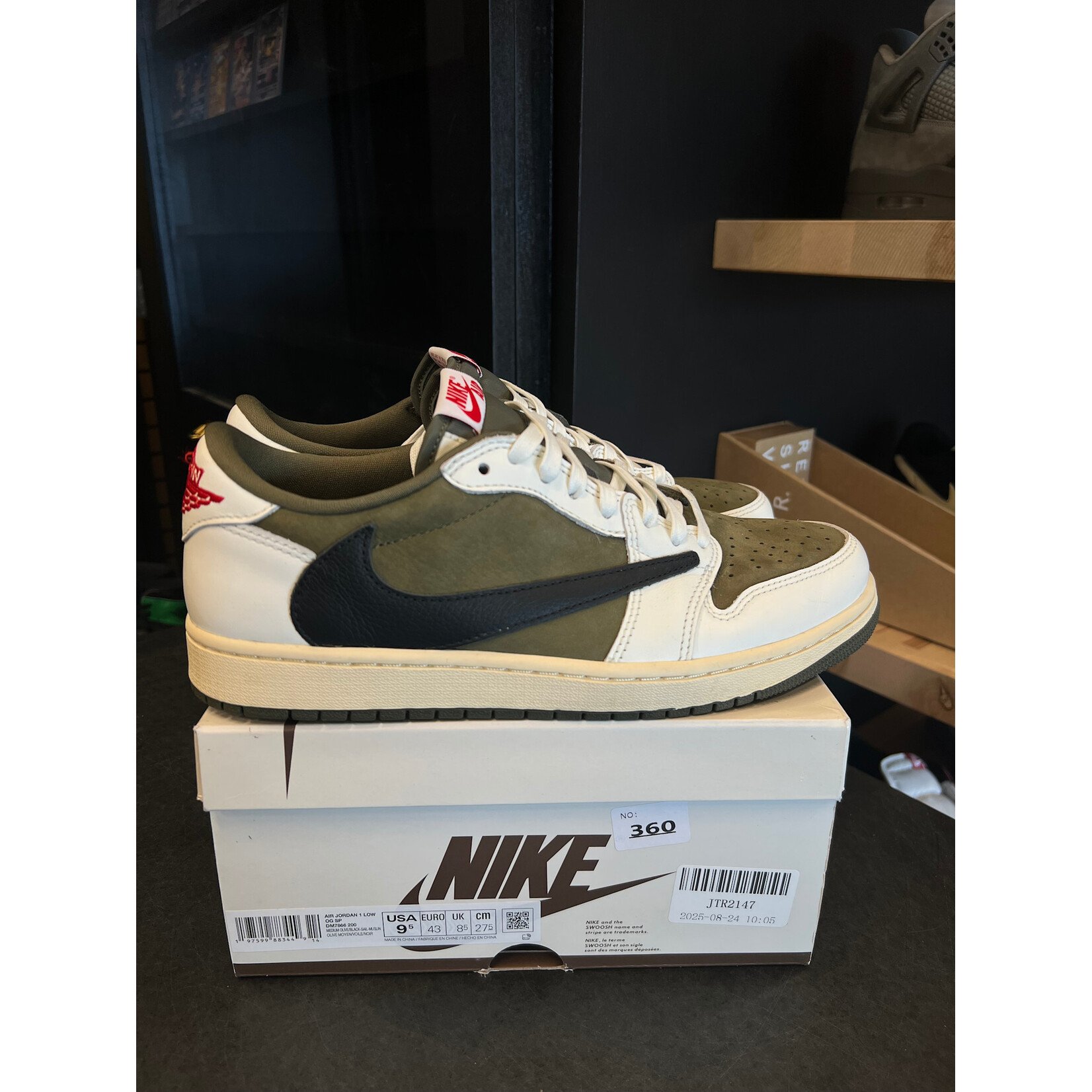 Jordan Jordan 1 Retro Low OG SP Travis Scott Medium Olive Size 9.5, PREOWNED
