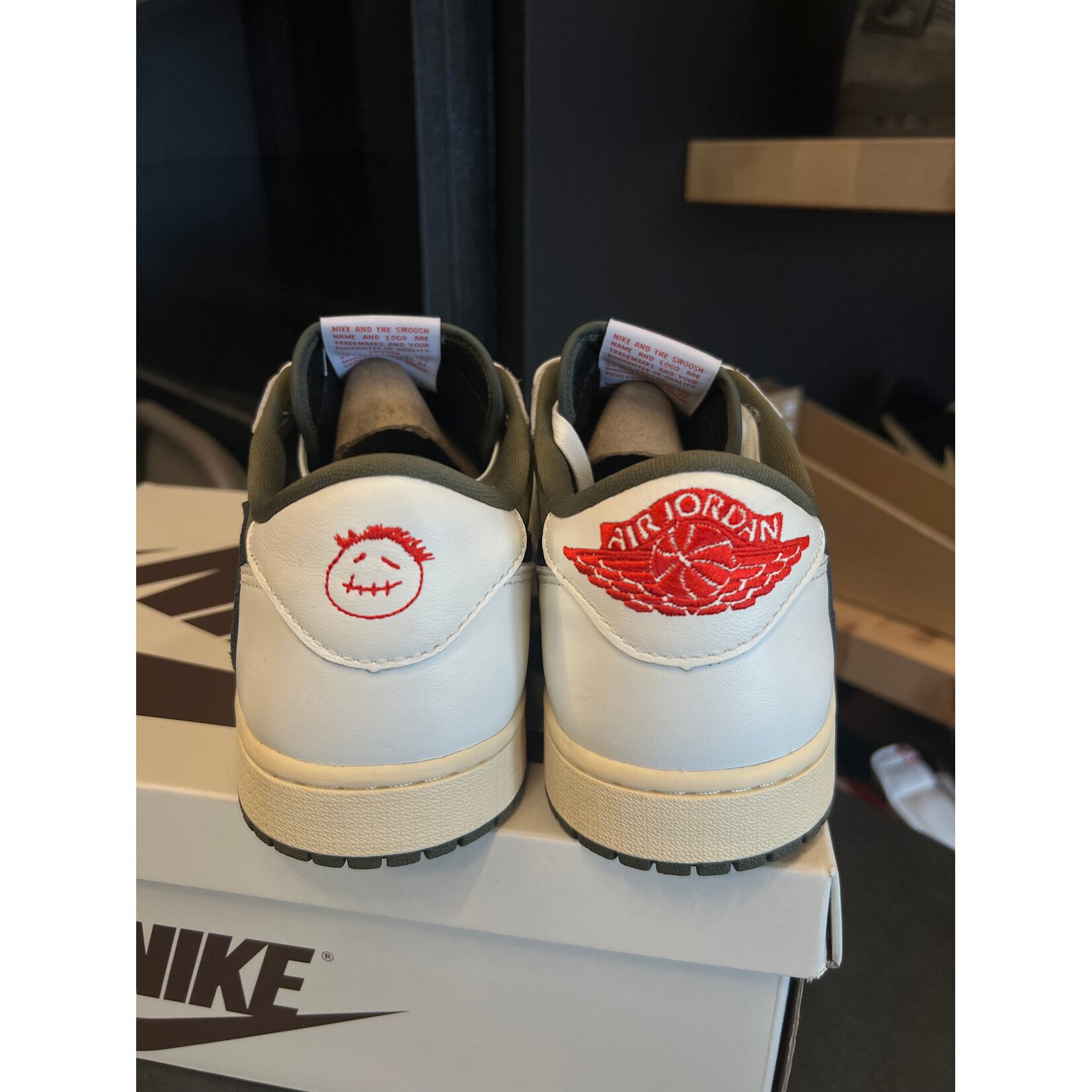 Jordan Jordan 1 Retro Low OG SP Travis Scott Medium Olive Size 9.5, PREOWNED