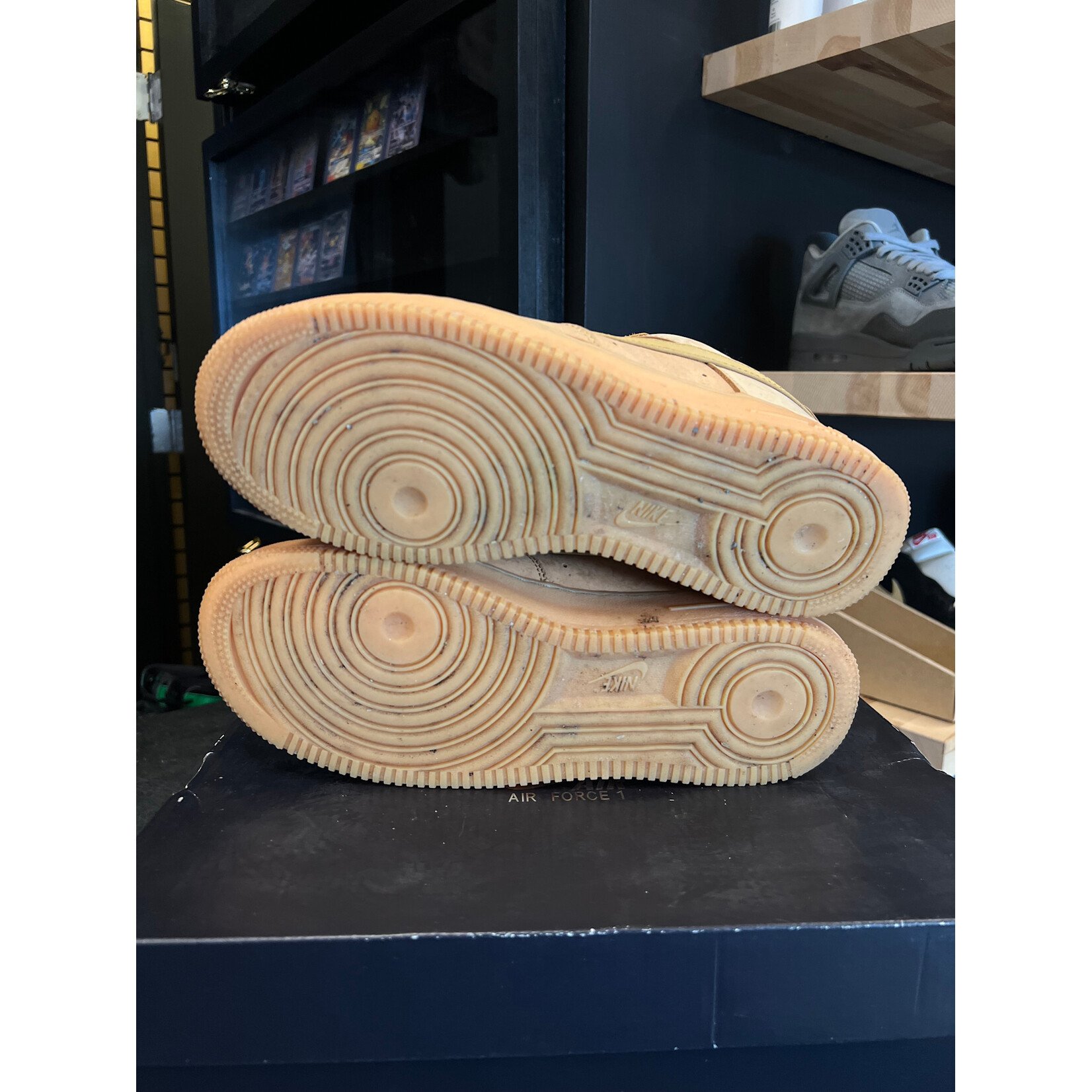 Nike Nike Air Force 1 Low Flax Wheat Size 9.5, PREOWNED