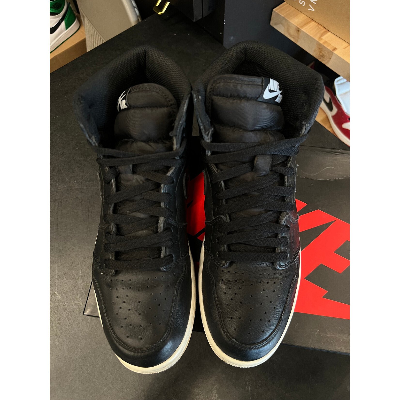 Jordan Jordan 1 Retro Cyber Monday (2015) Size 10.5, PREOWNED