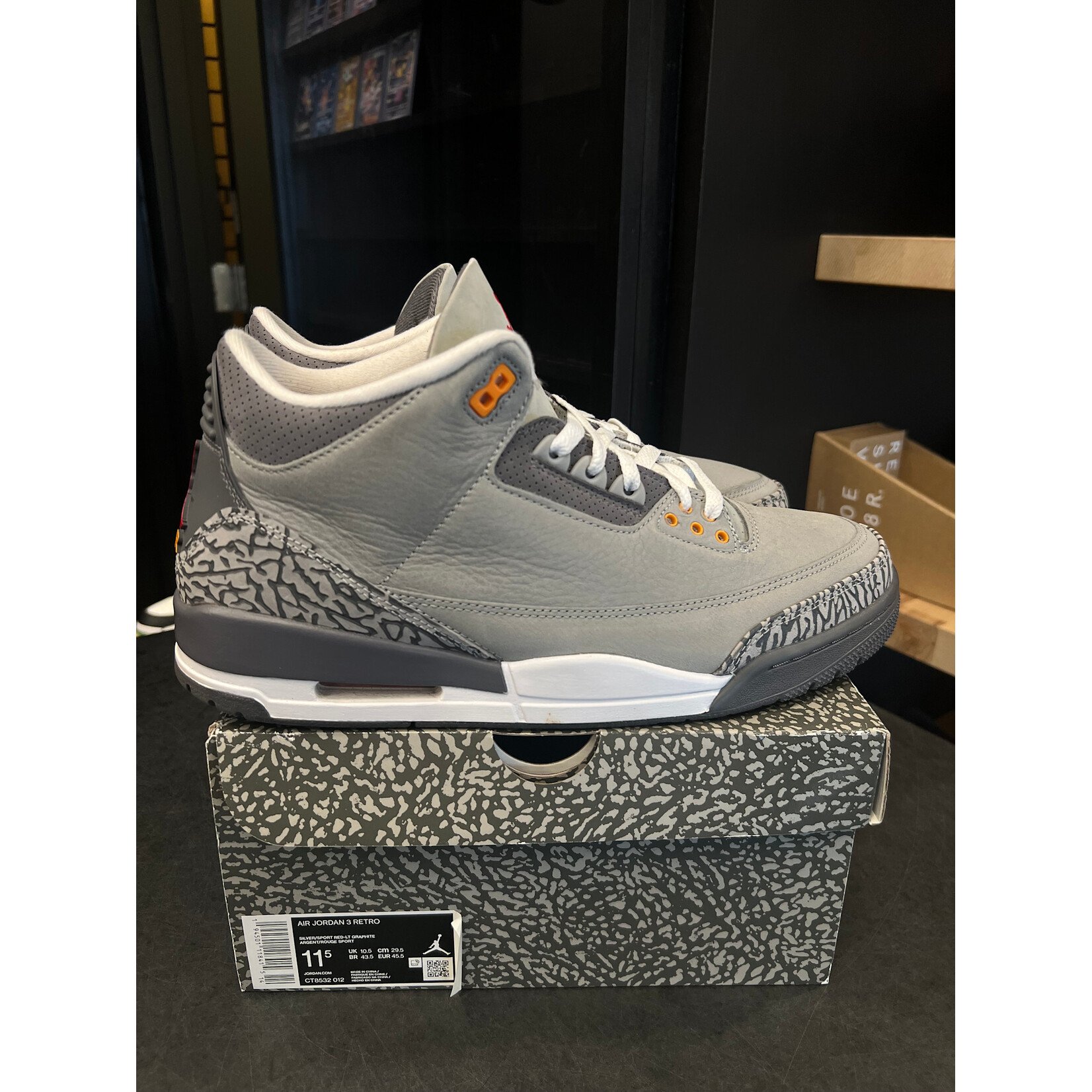 Jordan Jordan 3 Retro Cool Grey (2021) Size 11.5, PREOWNED