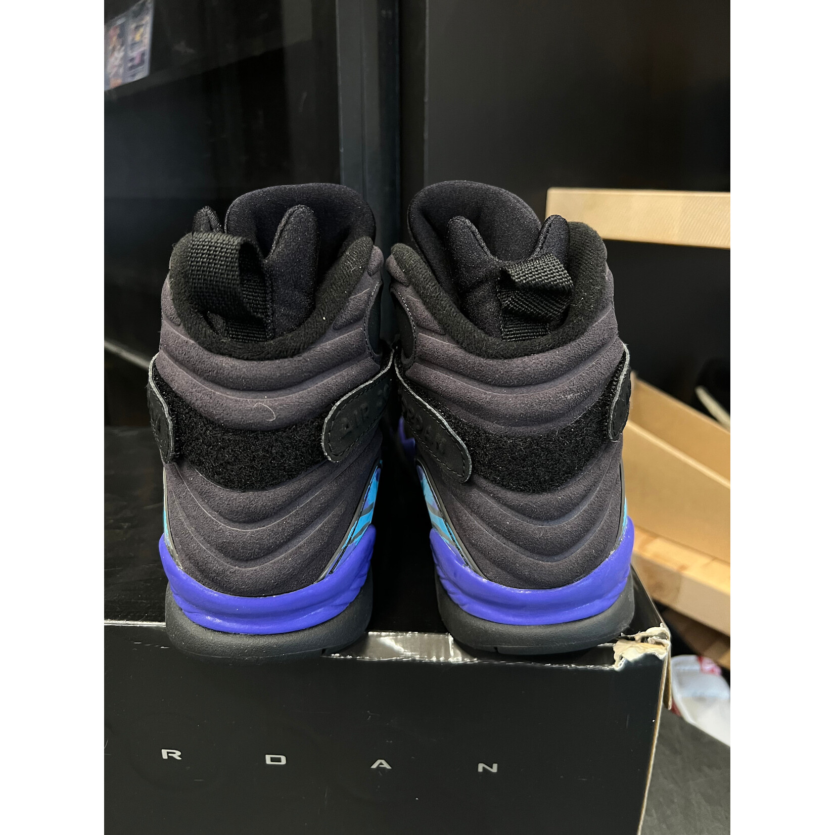 Jordan Jordan 8 Retro Aqua (2007) Size 9, PREOWNED