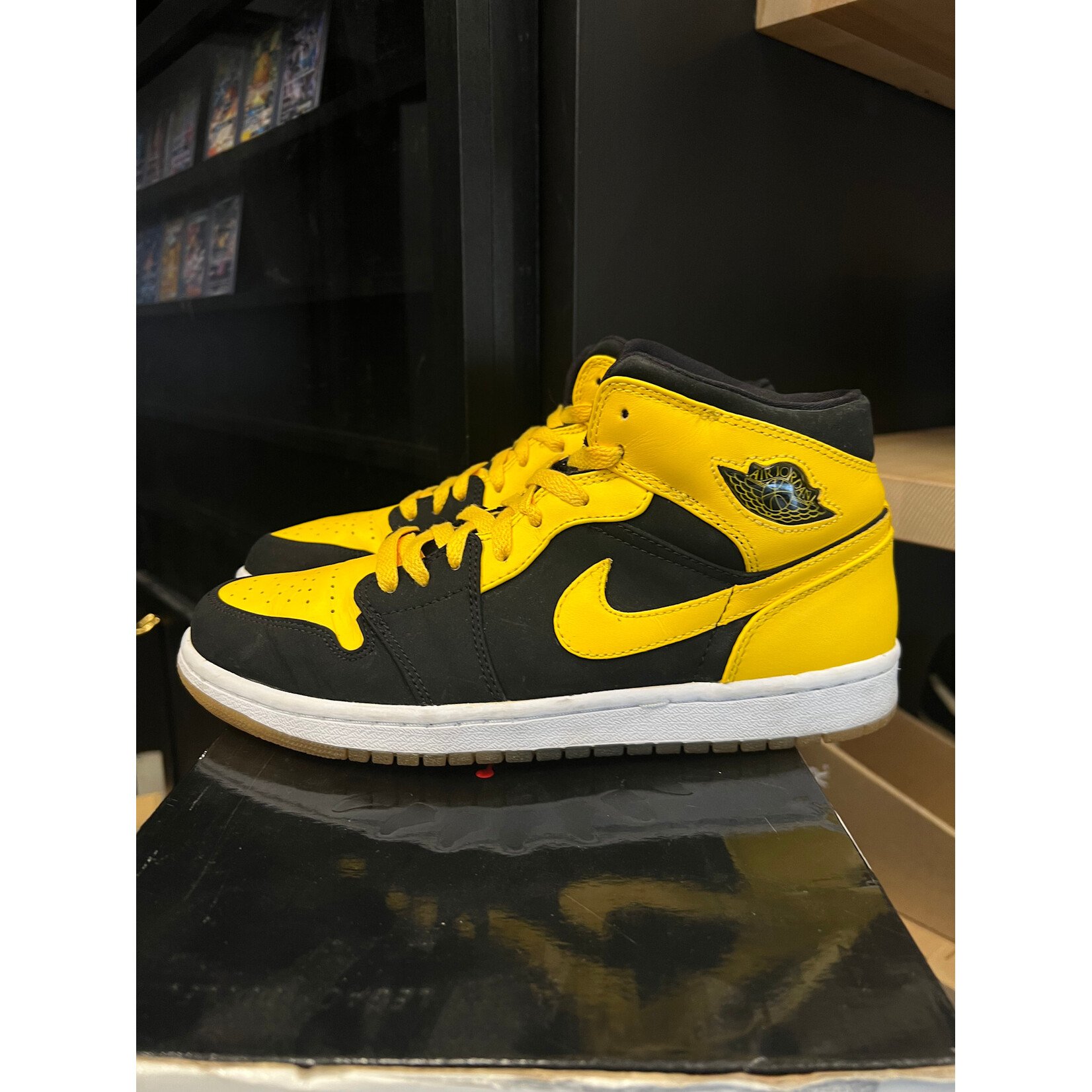 Jordan Jordan Beginning Moments Pack 1/1 Size 8.5, PREOWNED