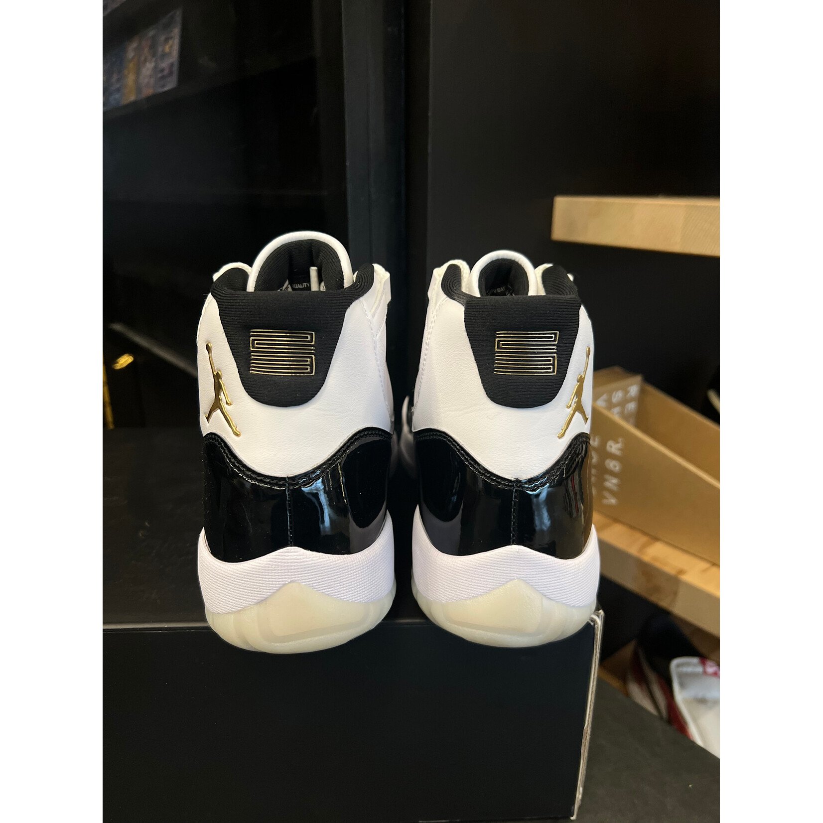 Jordan Jordan 11 Retro DMP Gratitude (2023) Size 9.5, PREOWNED