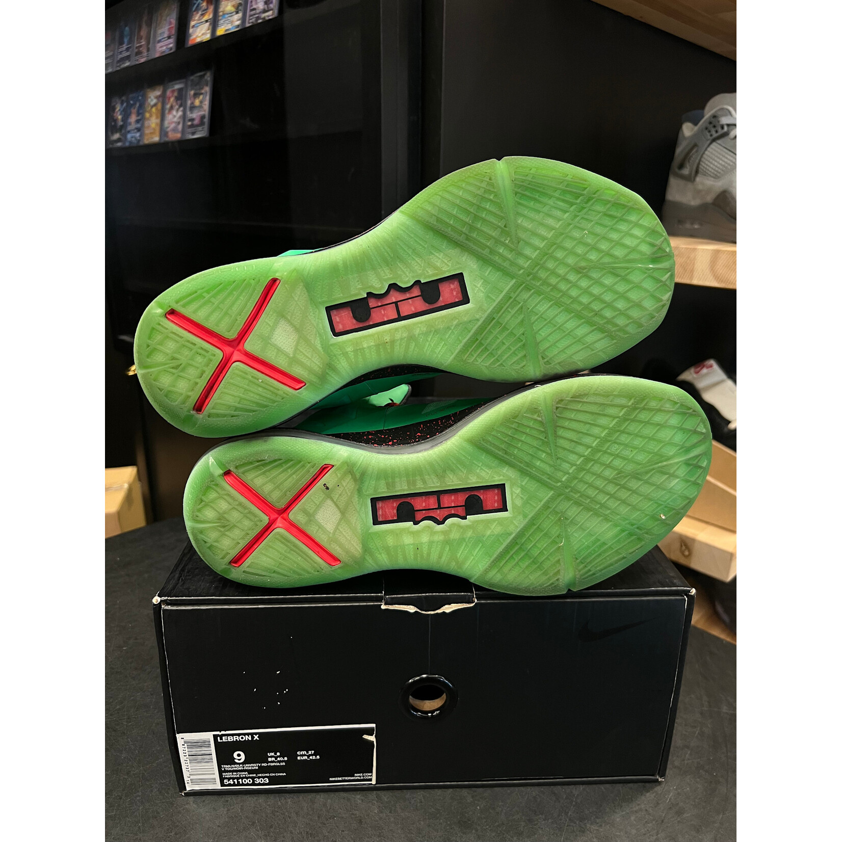 Nike Nike LeBron X Cutting Jade Size 9, PREOWNED