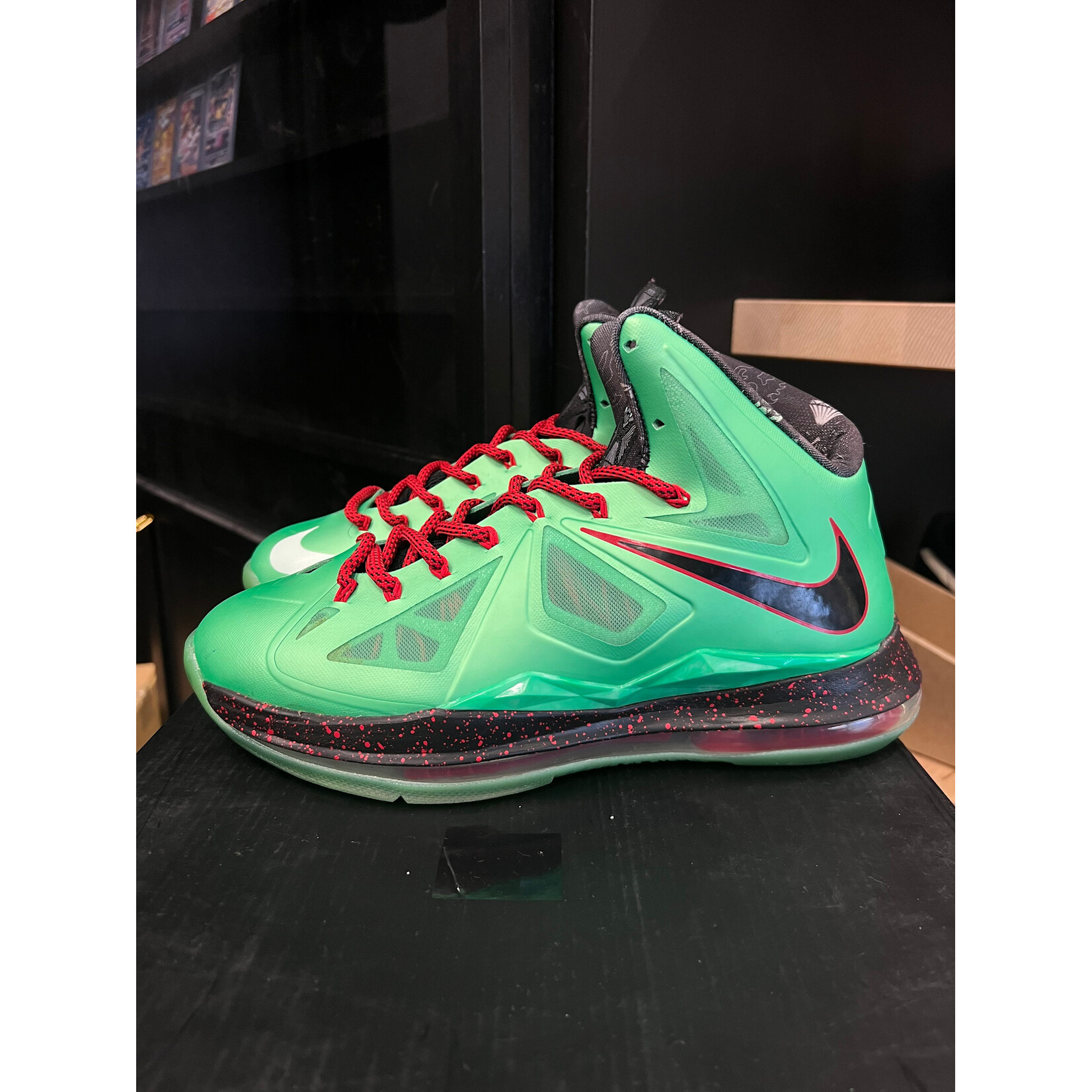 Nike Nike LeBron X Cutting Jade Size 9, PREOWNED
