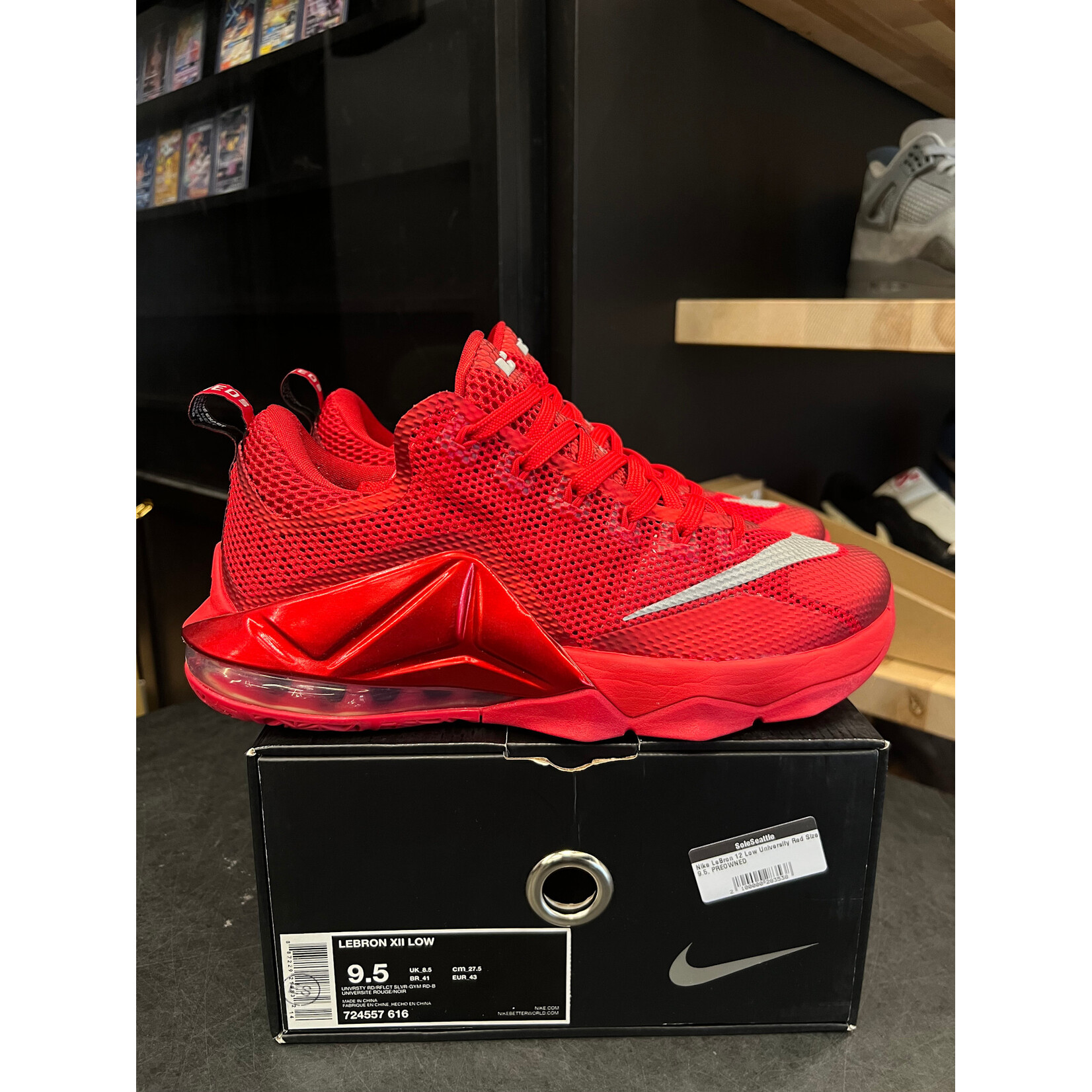 Nike Nike LeBron 12 Low University Red Size 9.5, PREOWNED