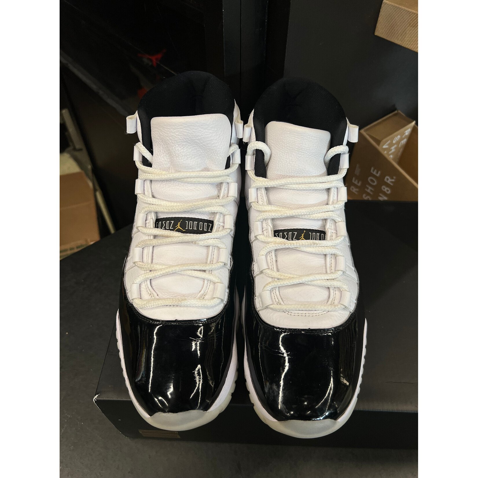 Jordan Jordan 11 Retro DMP Gratitude (2023) Size 11, PREOWNED