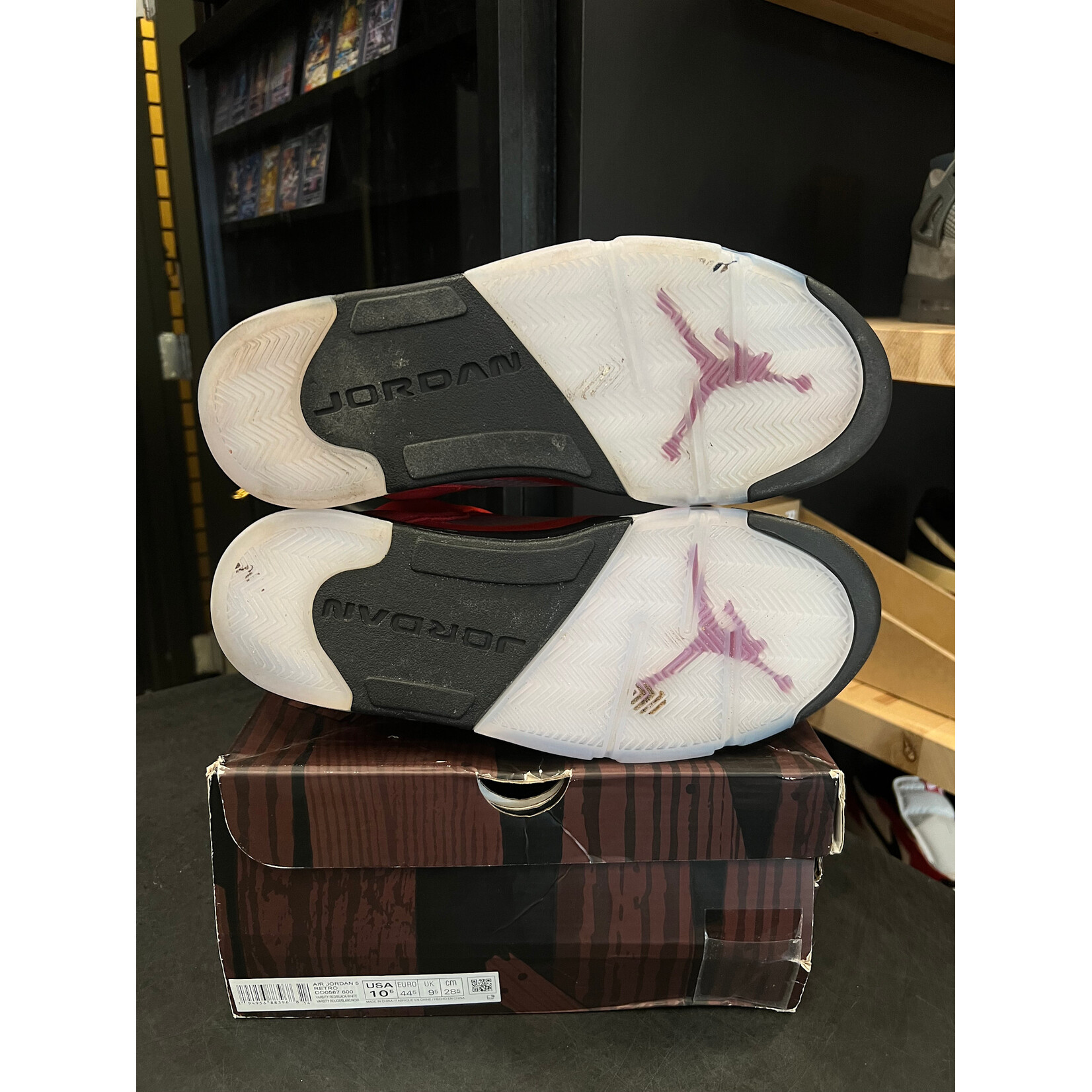 Jordan Jordan 5 Retro Raging Bull Red (2021) Size 10.5, PREOWNED