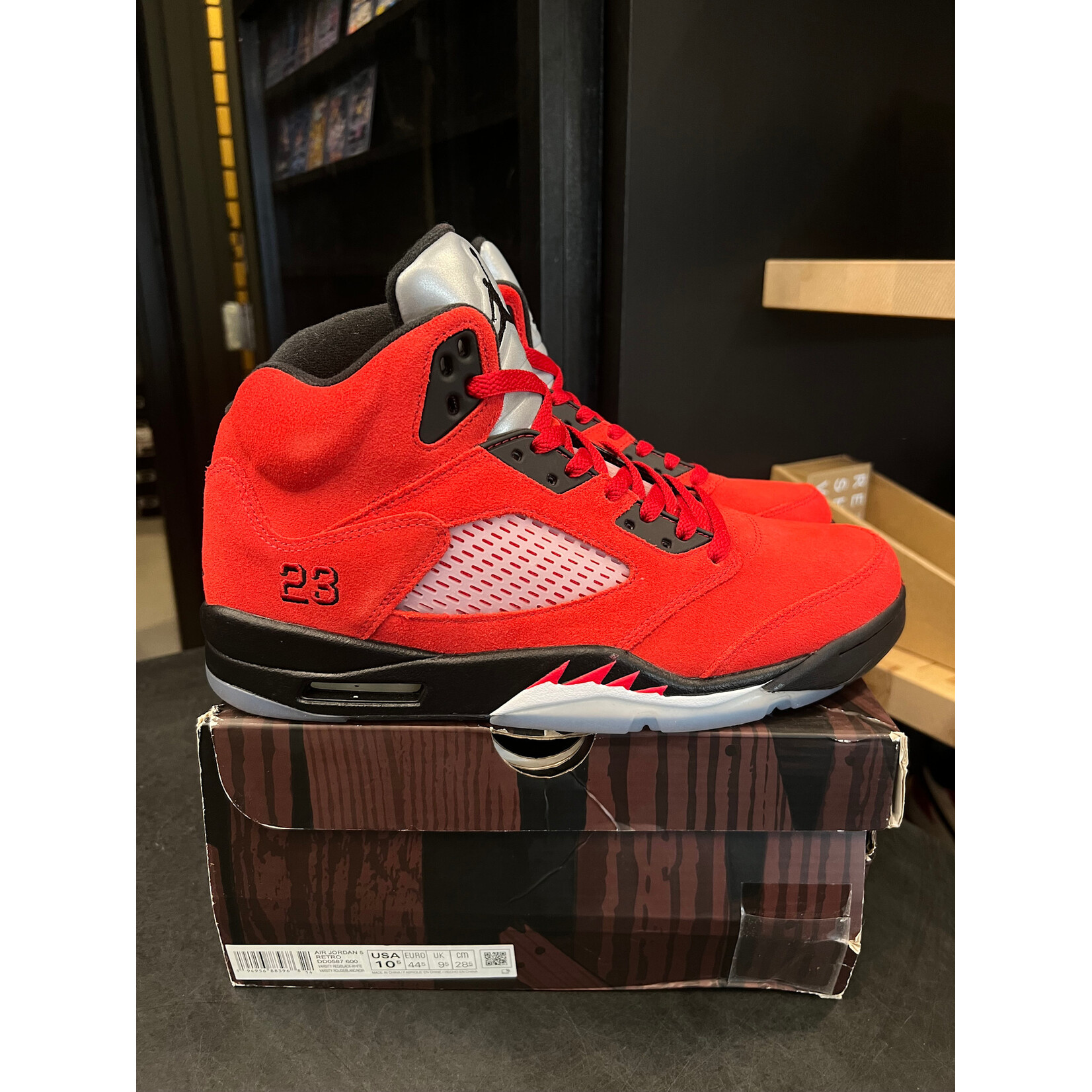 Jordan Jordan 5 Retro Raging Bull Red (2021) Size 10.5, PREOWNED