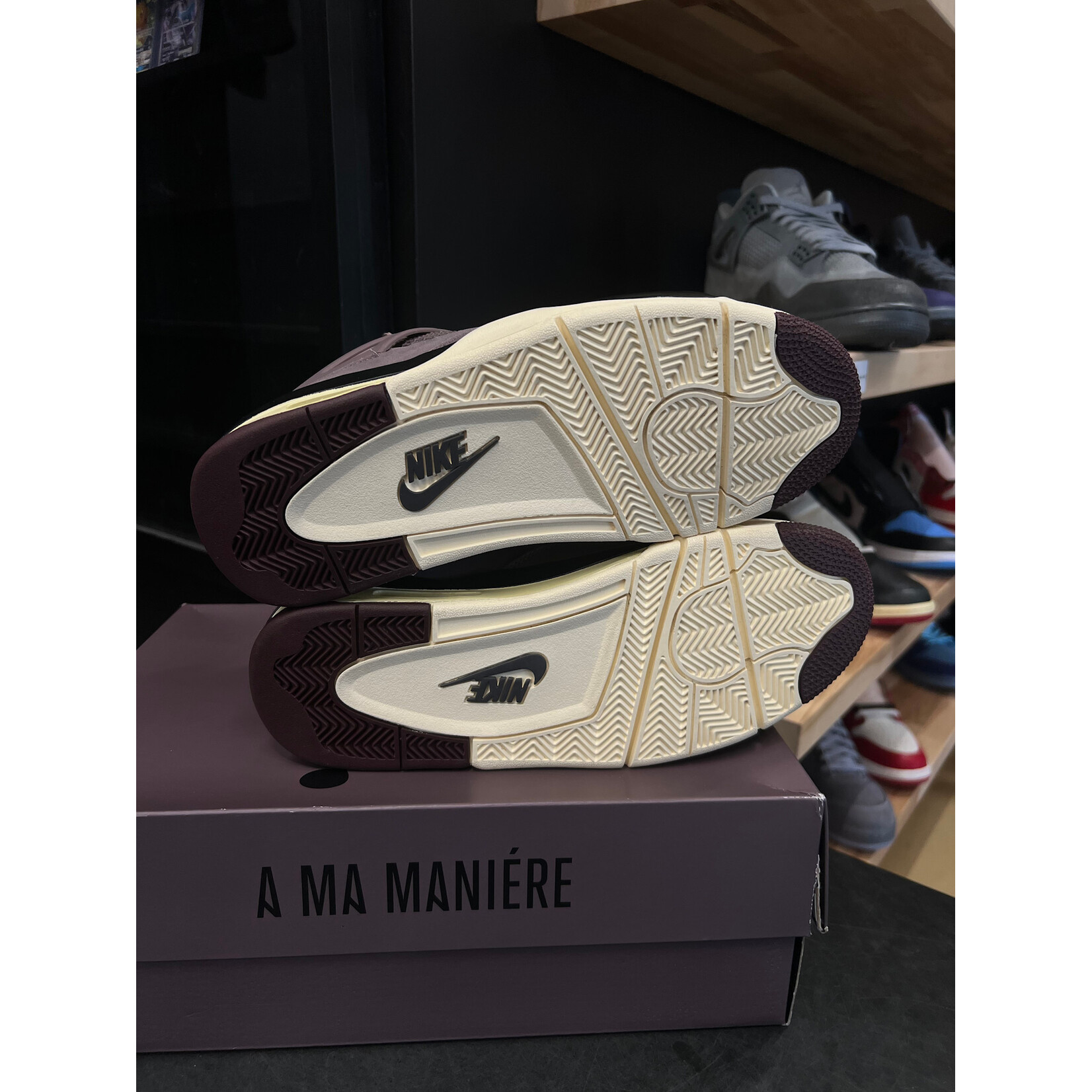 Jordan Jordan 4 Retro SP A Ma Maniére Violet Ore Size 10.5, PREOWNED