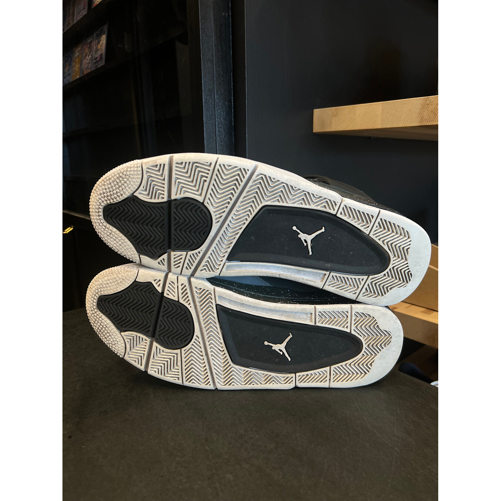 Jordan Jordan 4 Retro Fear (2024) Size 13, PREOWNED NO BOX
