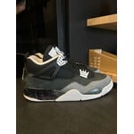 Jordan Jordan 4 Retro Fear (2024) Size 13, PREOWNED NO BOX