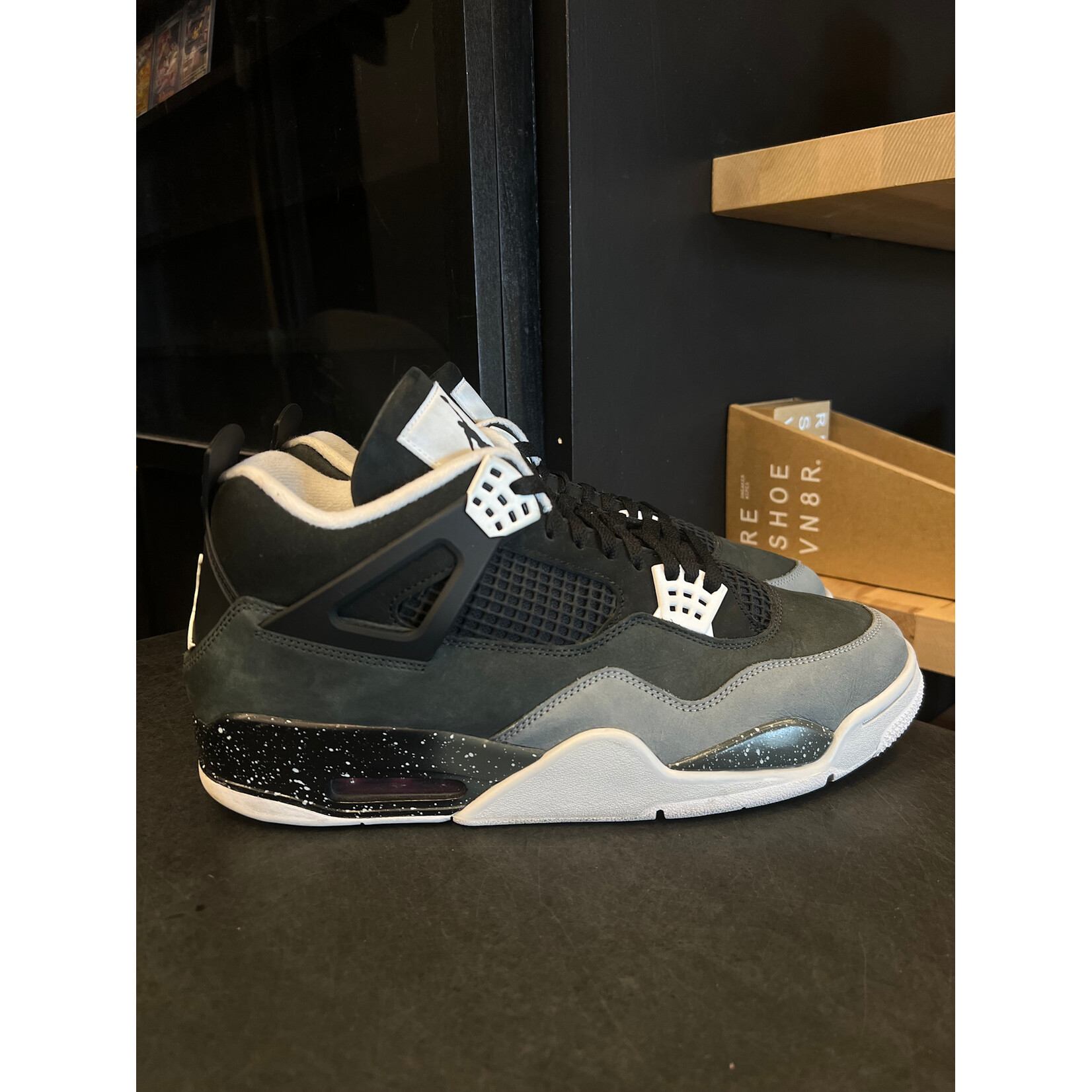 Jordan Jordan 4 Retro Fear (2024) Size 13, PREOWNED NO BOX