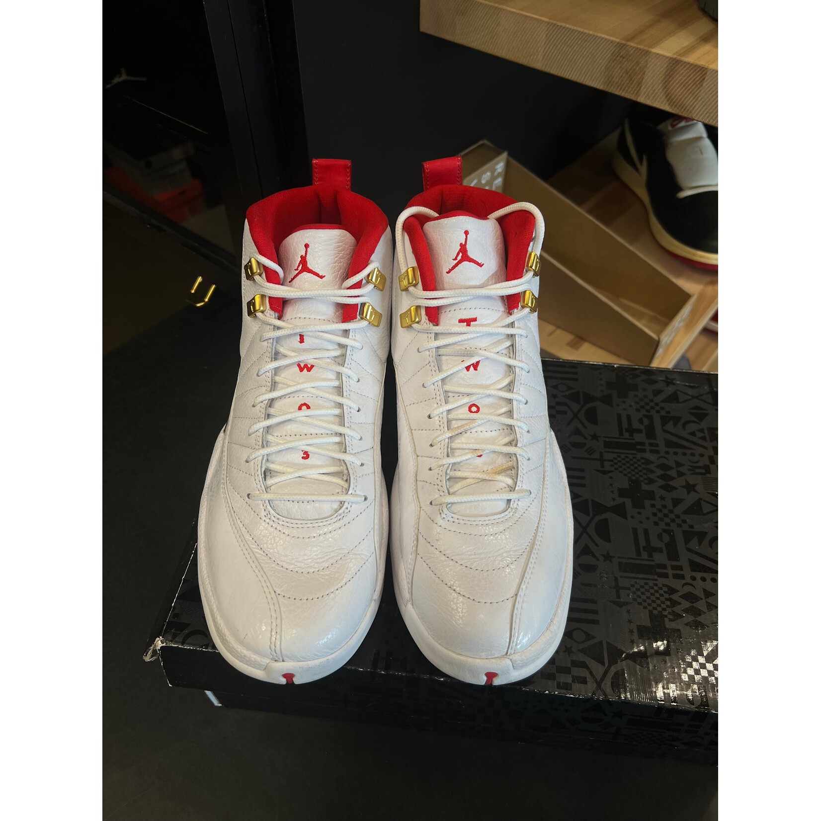 Jordan Jordan 12 Retro FIBA (2019) Size 10, PREOWNED