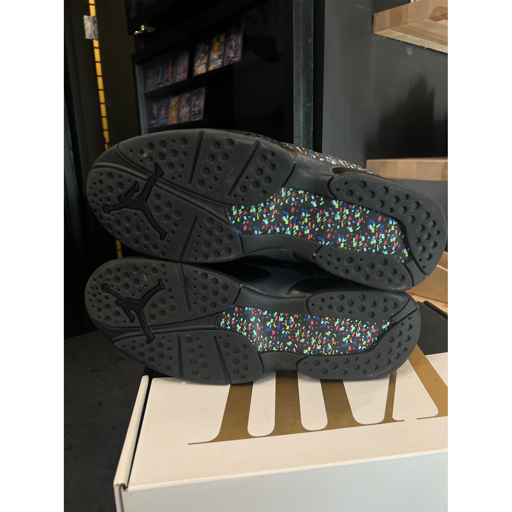 Jordan Jordan 8 Retro Confetti Size 10.5, PREOWNED