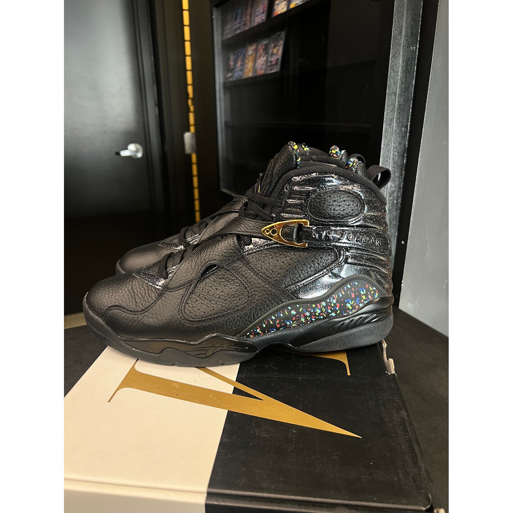 Jordan Jordan 8 Retro Confetti Size 10.5, PREOWNED