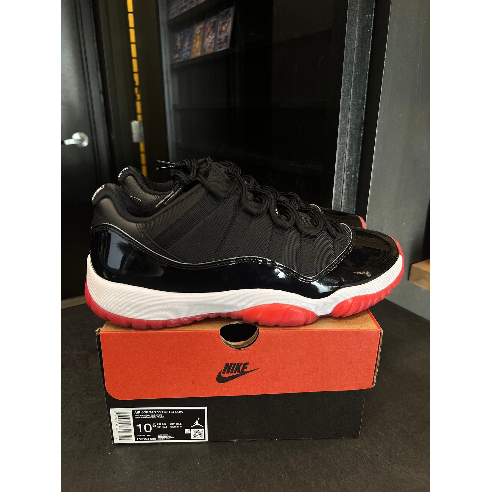 Jordan Jordan 11 Retro Low Bred (2025) Size 10.5, PREOWNED