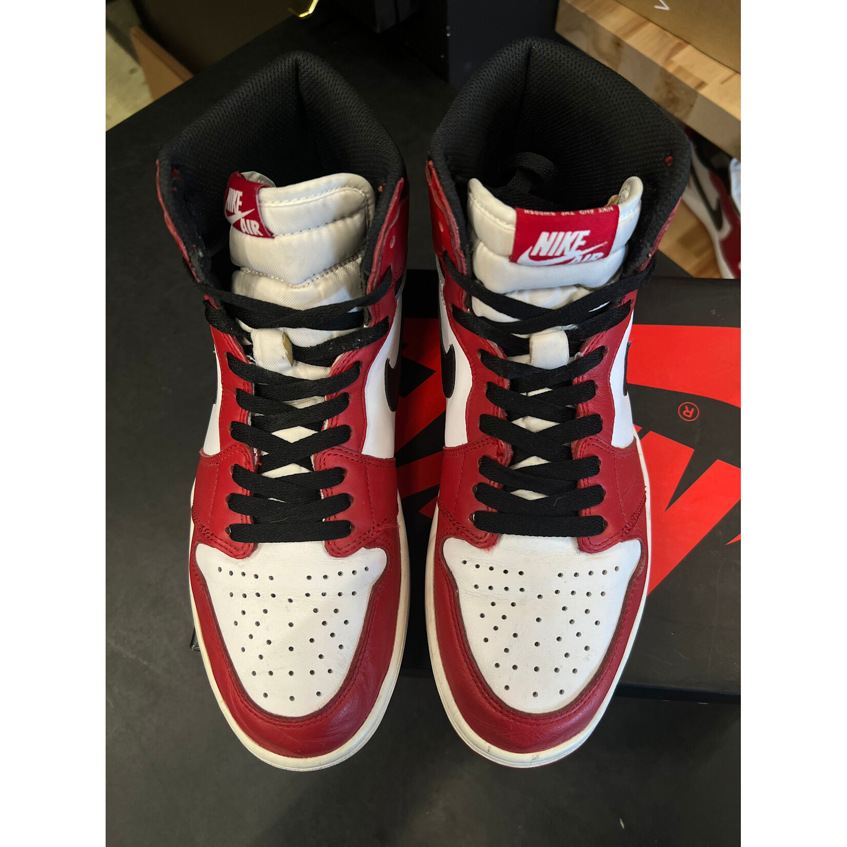 Jordan Jordan 1 Retro Chicago (2015) Size 9.5, PREOWNED