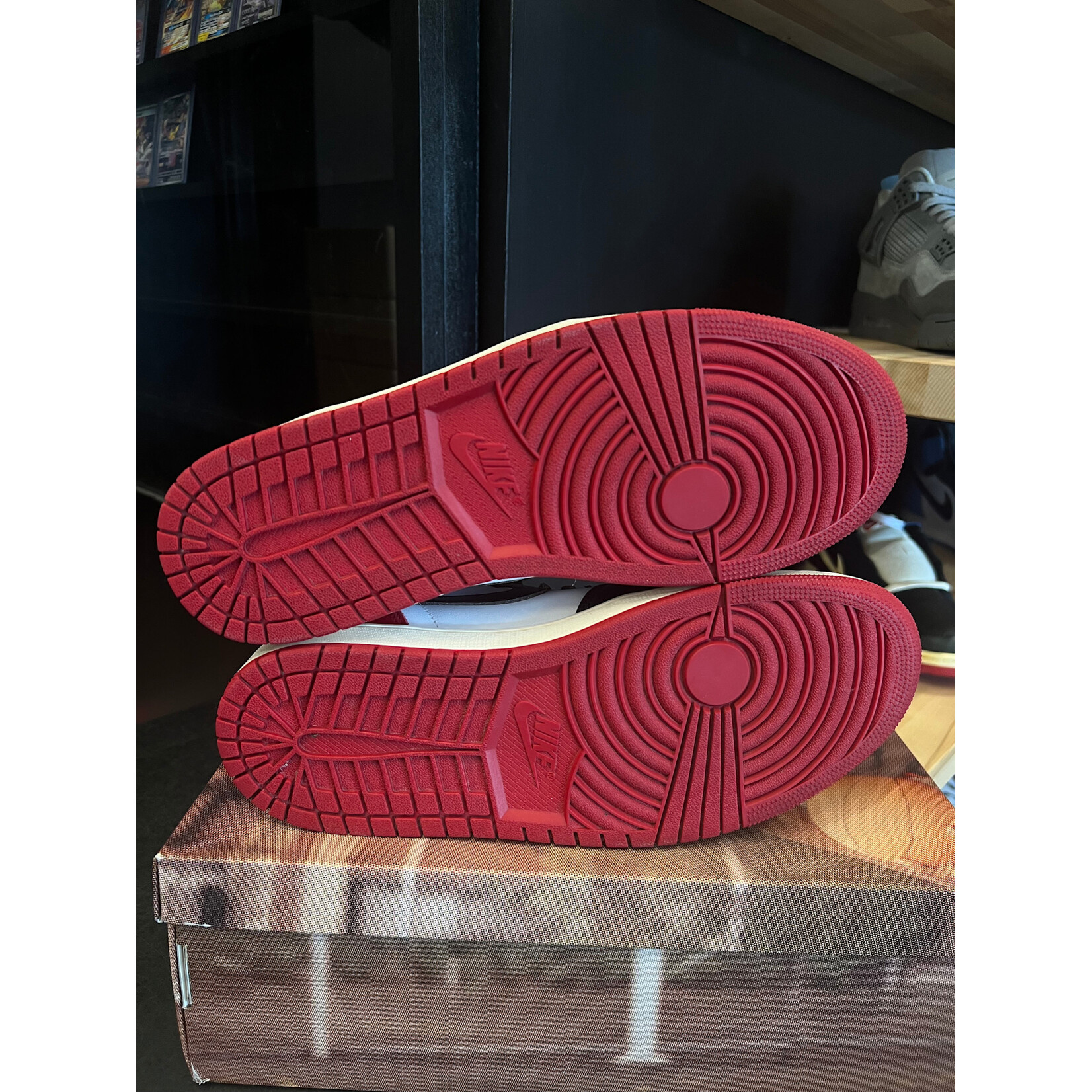 Jordan Jordan 1 Retro High OG Black Toe Reimagined Size 10.5, PREOWNED