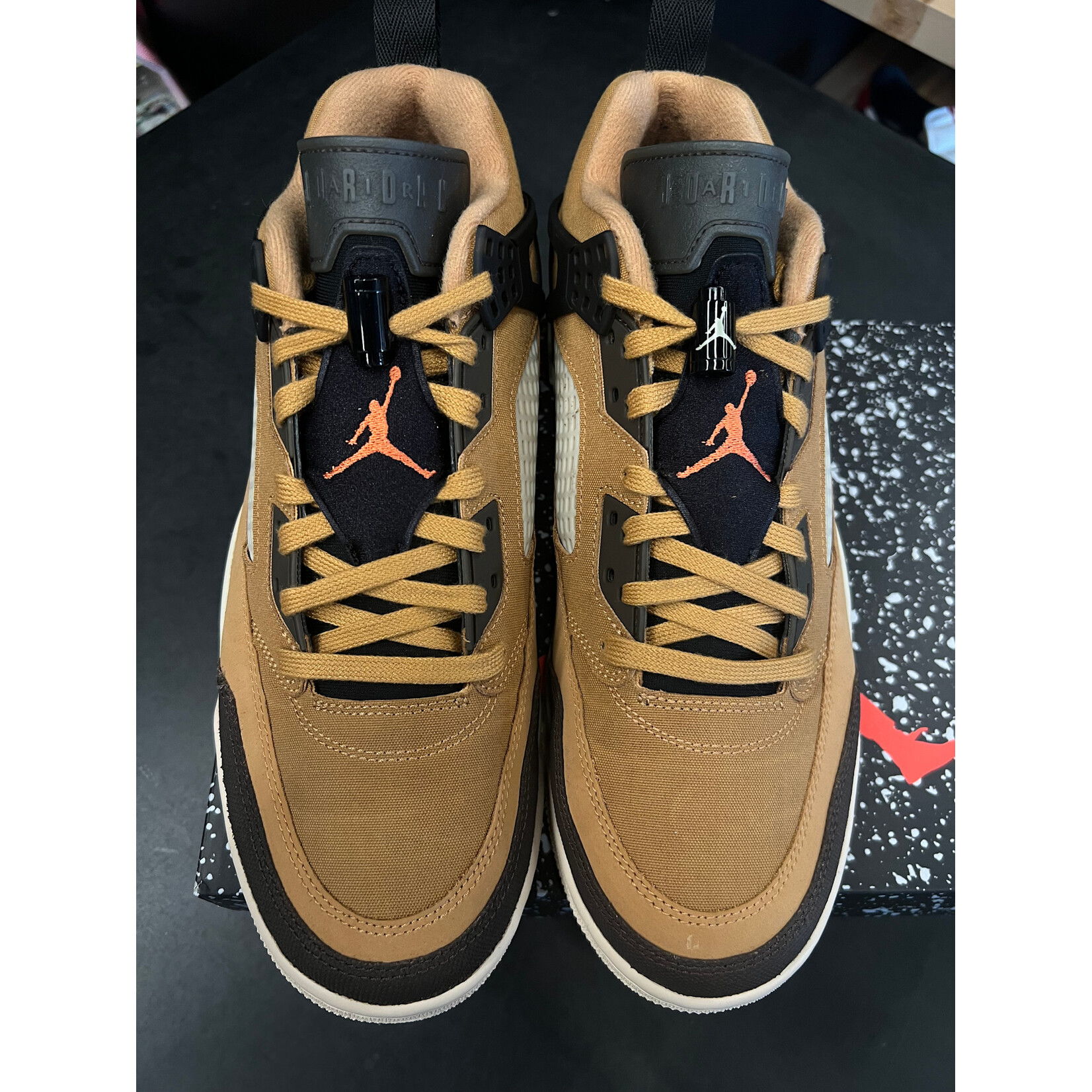 Jordan Jordan Spizike Low Flax Size 10.5, PREOWNED